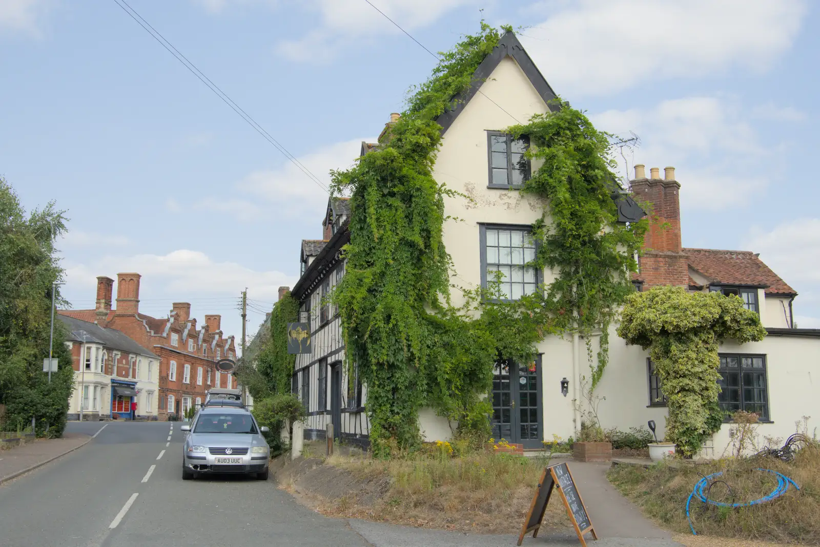 The Scole Crossways Inn, from A Trip to Ickworth House with Sis, Horringer - 19th August 2024