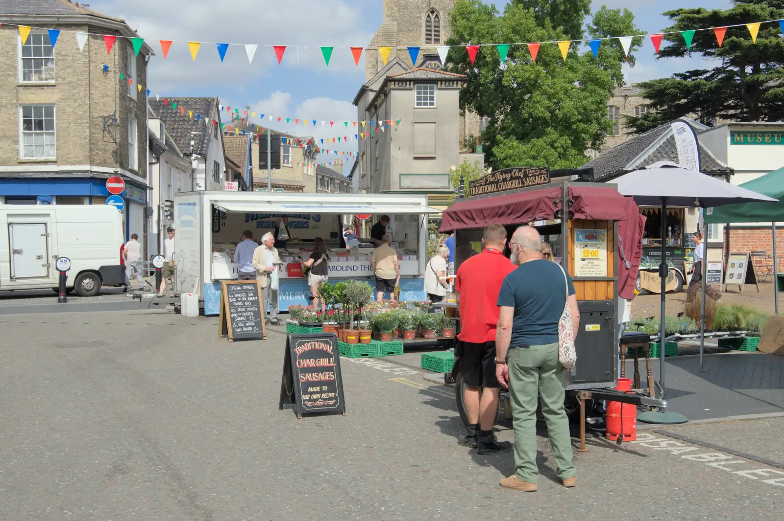 There's a queue at Andy's sausage van, from The Death of the Feather Factory, Diss, Norfolk - 30th August 2024