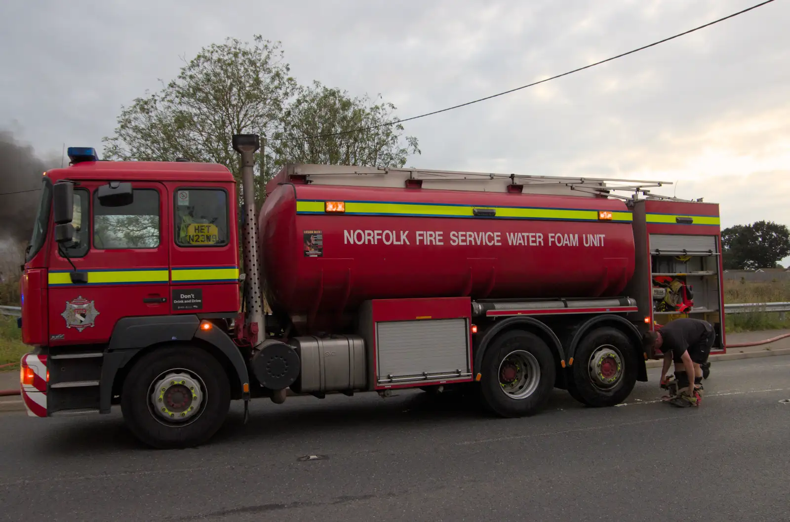 The foam unit has arrived from Hethersett, from A Major Fire at Suffolk Highways, Brome, Suffolk - 15th September 2024