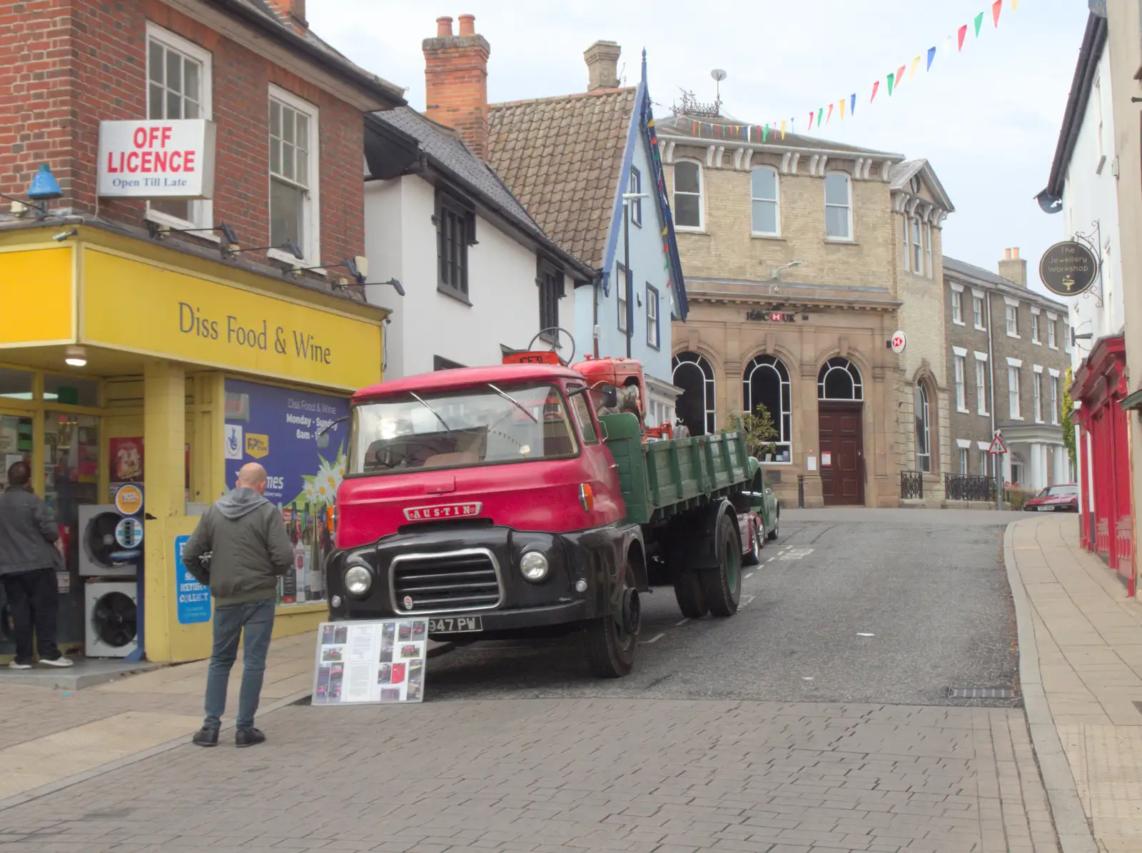 A 1960s Austin lorry, from Diss Heritage Transport Festival and the GSB at Wickham Skeith - 22nd September 2024