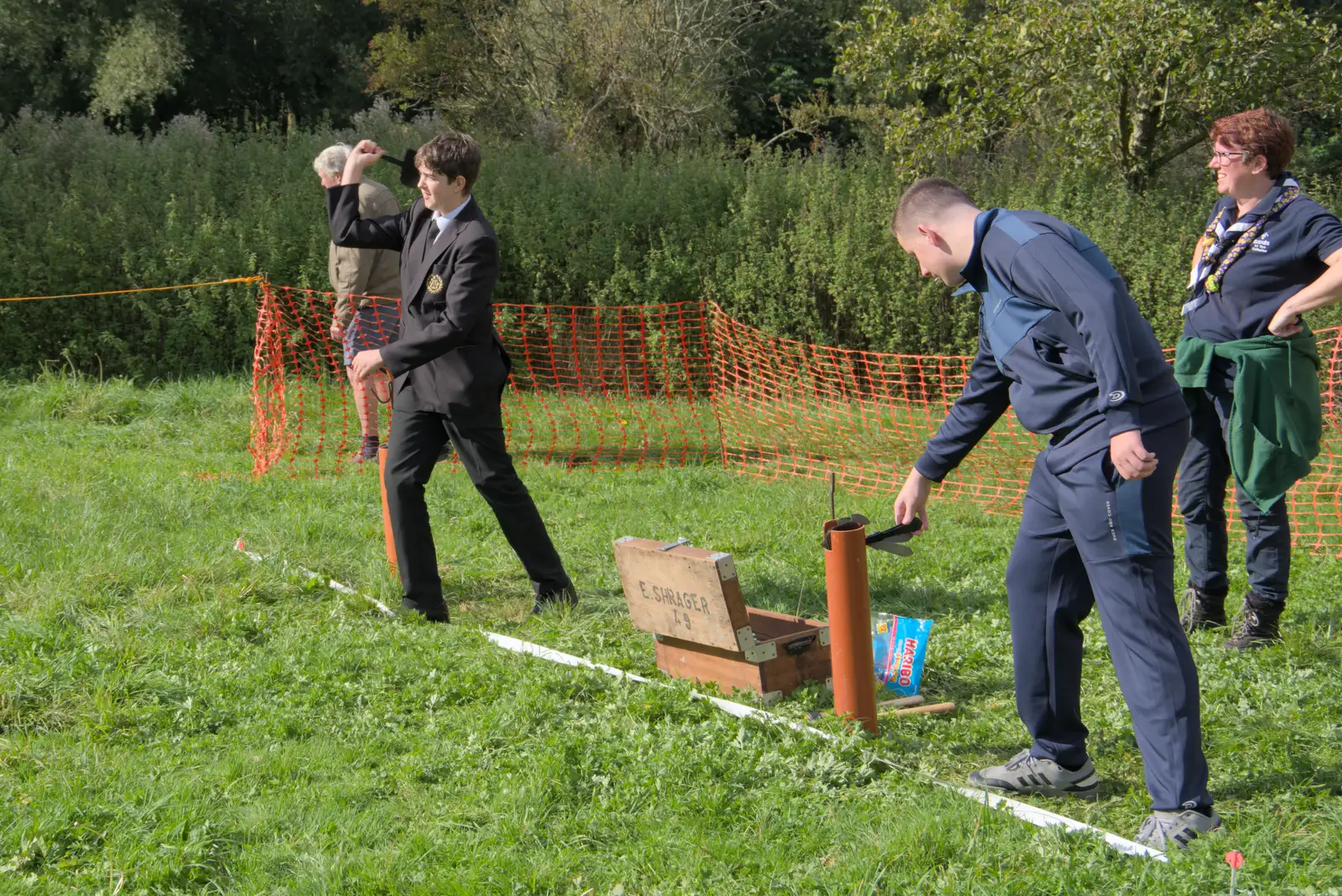 Fred has a go at axe throwing, from Sunflowers, A Quiz at Westhorpe and a GSB Duck Race, Eye - 29th September 2024