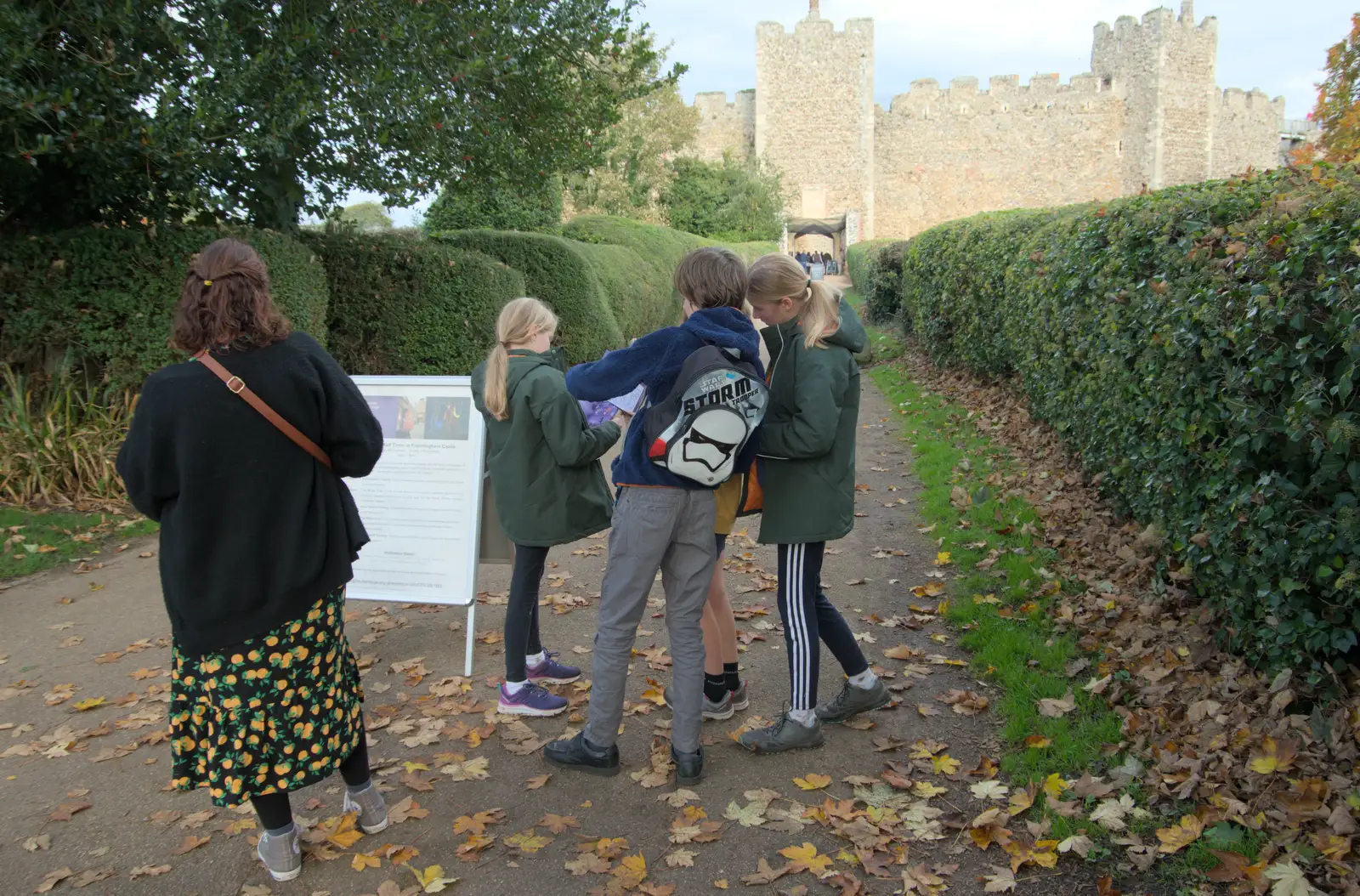 Milling around outside Framlingham castle, from The Witchfinder General at Framlingham Castle, Suffolk - 26th October 2024