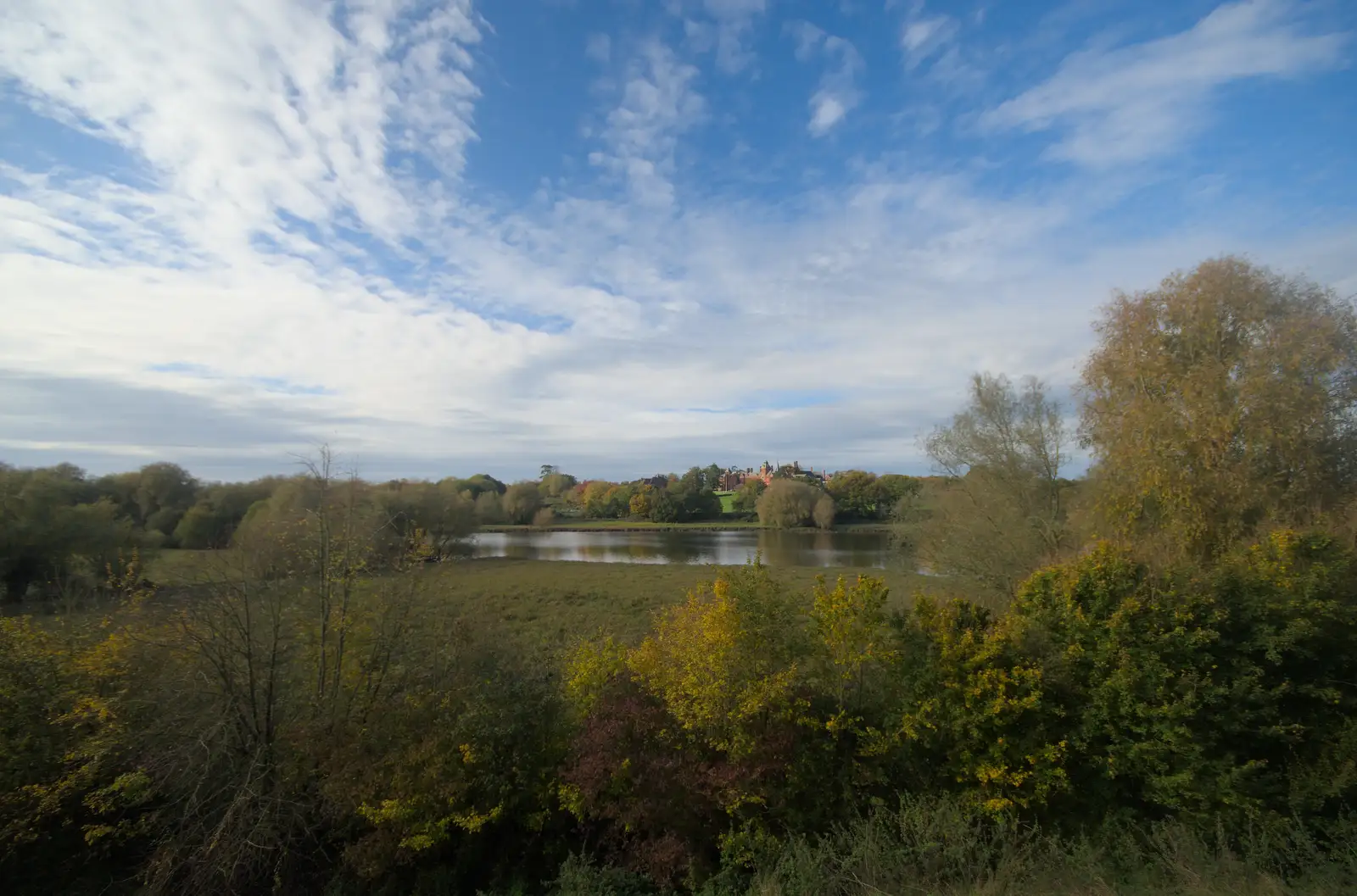 A wide view of Framlingham Mere, from The Witchfinder General at Framlingham Castle, Suffolk - 26th October 2024