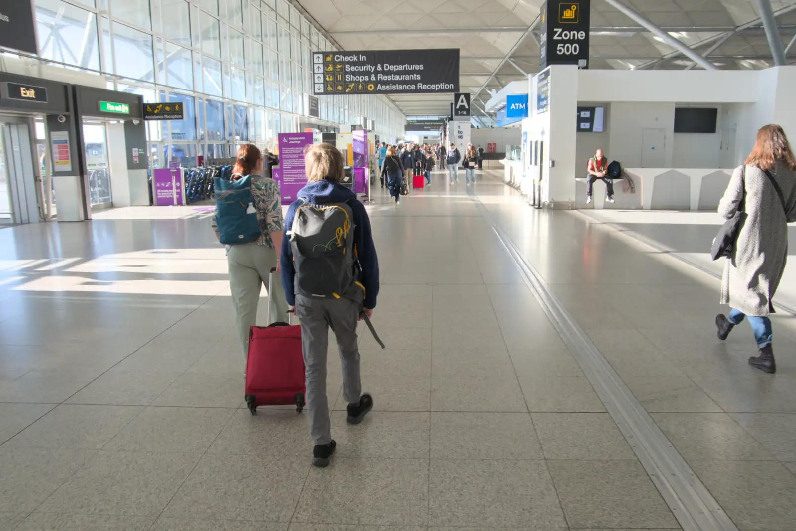 Isobel and Harry head off to departures, from A Trip to Lloret de Mar, Catalonia, Spain - 27th October 2024