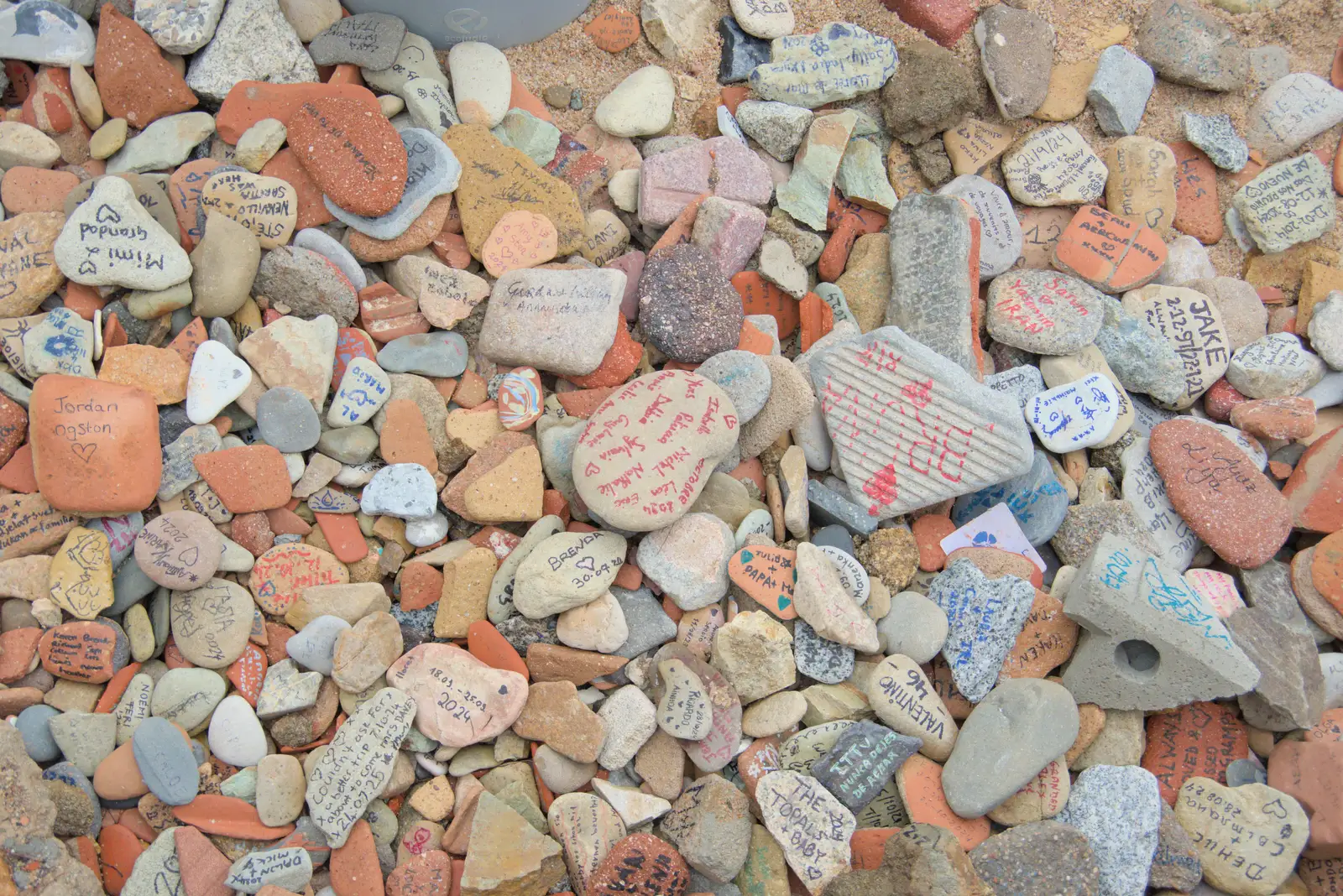 Hundreds of stones with messages on, from A Trip to Lloret de Mar, Catalonia, Spain - 27th October 2024