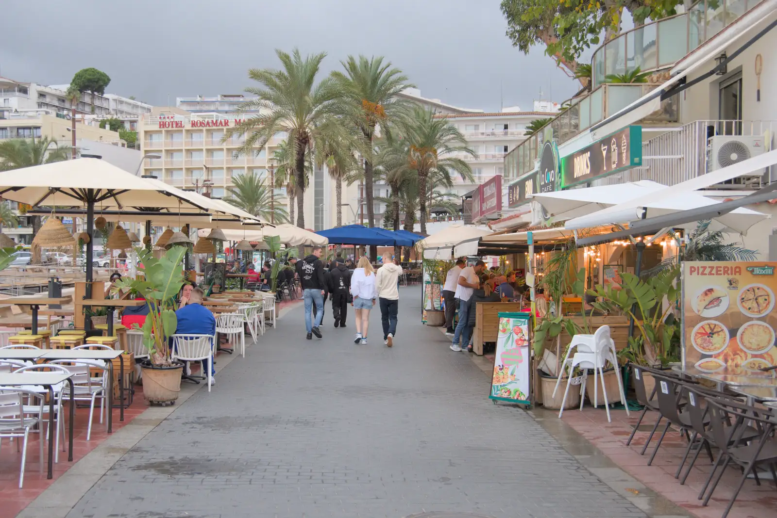 Café culture along the seafront, from A Trip to Lloret de Mar, Catalonia, Spain - 27th October 2024