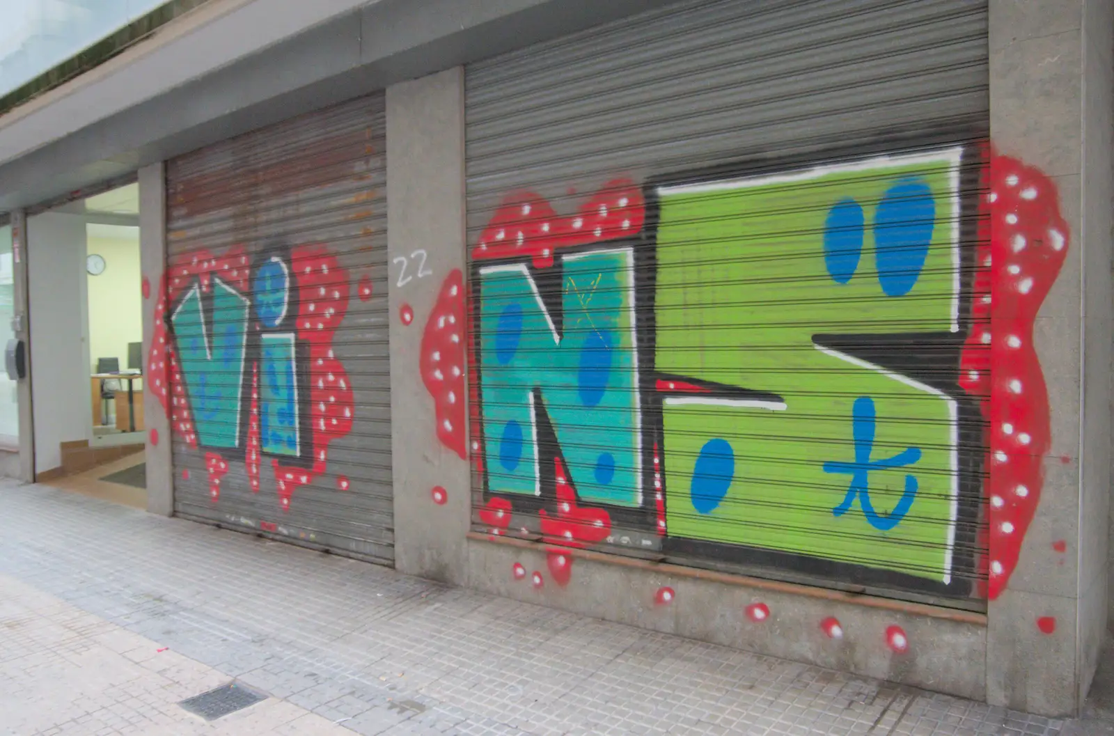 Funky Vins graffiti, from A Trip to Lloret de Mar, Catalonia, Spain - 27th October 2024