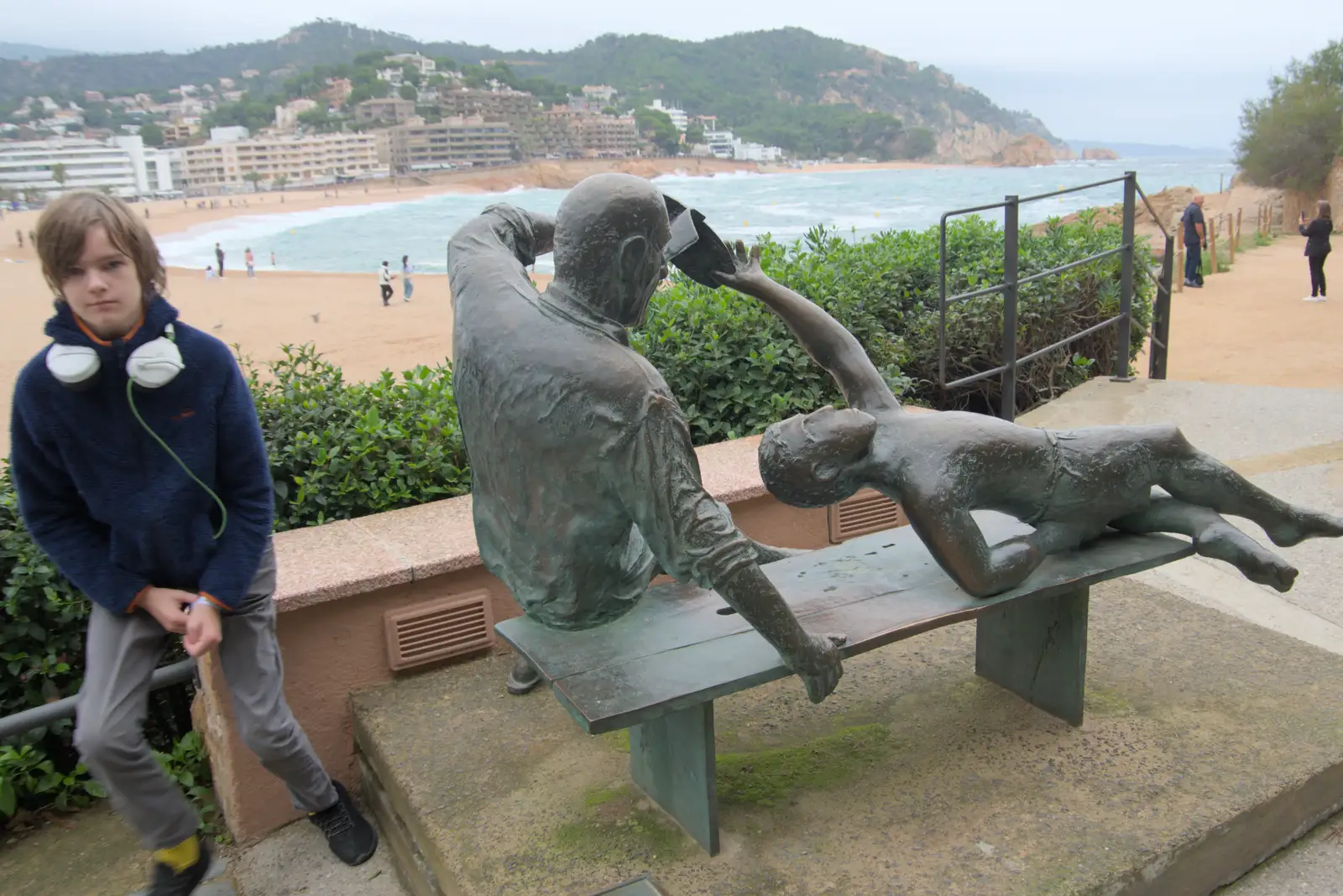 Harry's near a statue, from A Postcard From Tossa de Mar, Catalunya, Spain - 30th October 2024