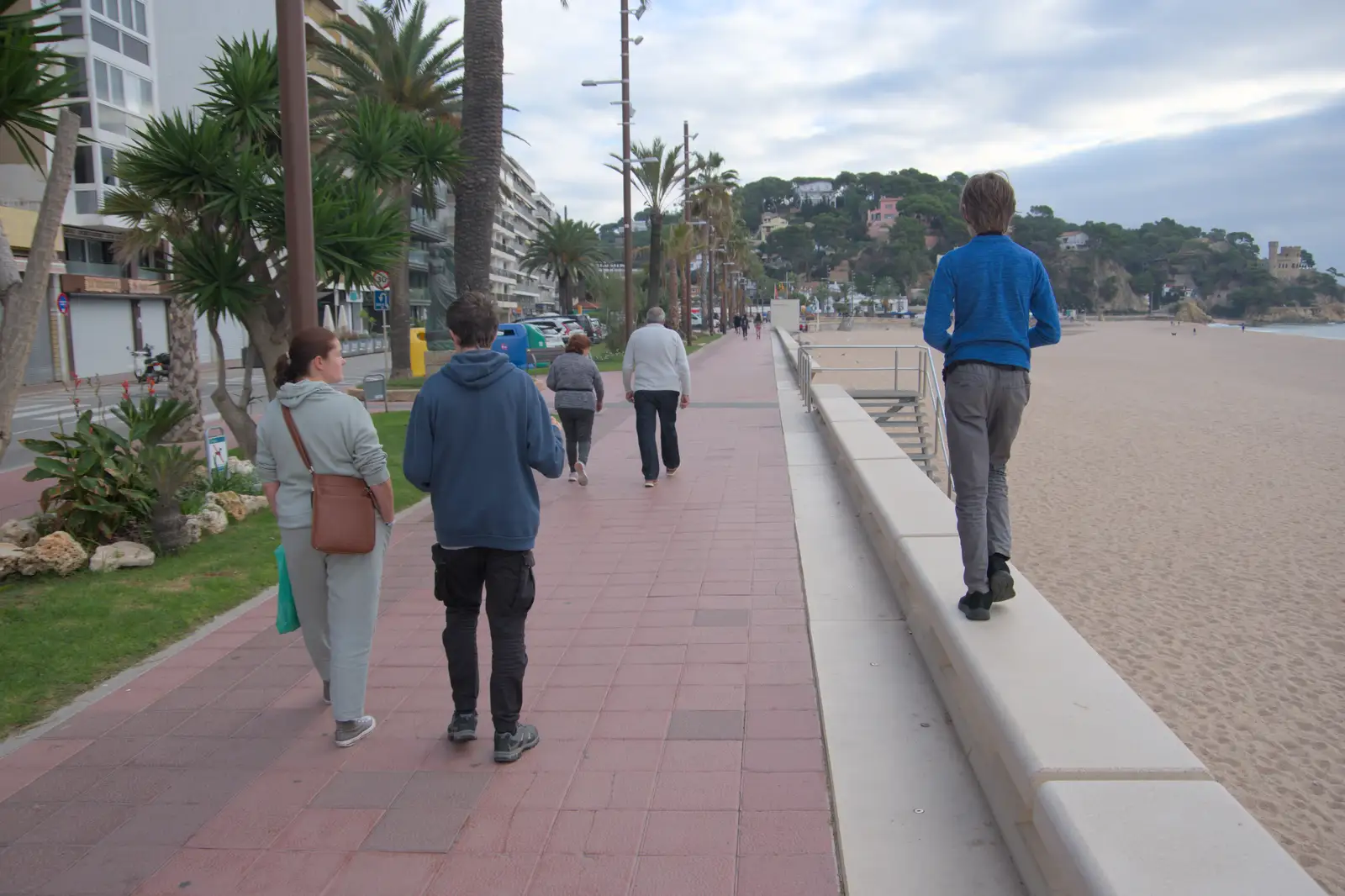 Harry walks along the low sea wall, from Blanes, and the Castanyada Festival, Lloret de Mar, Catalunya - 1st November 2024