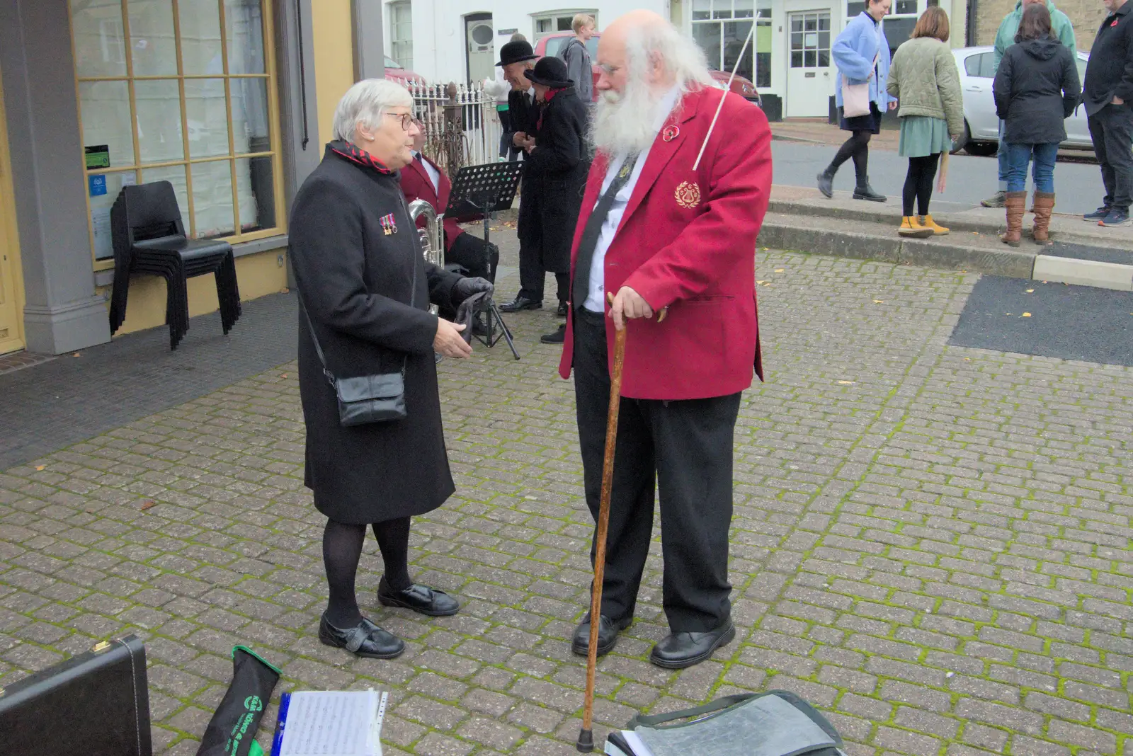 Adrian chats to an organiser, from Remembrance Sunday with the GSB, Brome and Botesdale, Suffolk - 10th November 2024