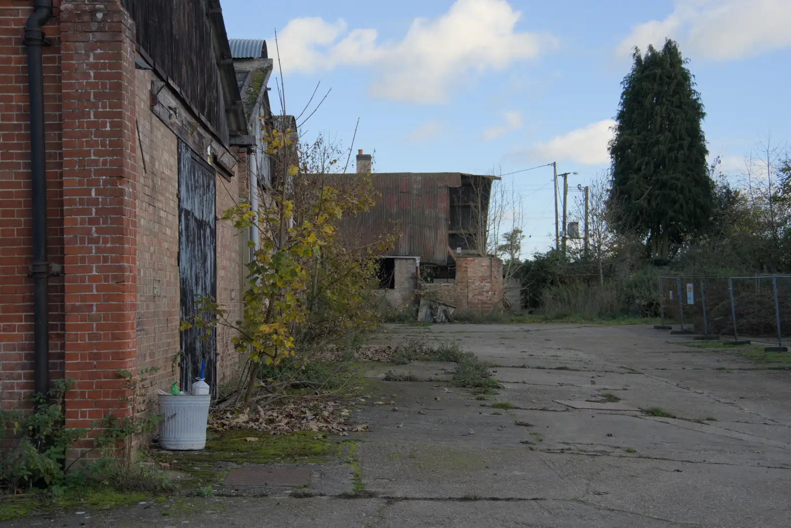 Tumble-down farm buildings, from A Pub Walk to Ampersand, Diss, Norfolk - 17th November 2024