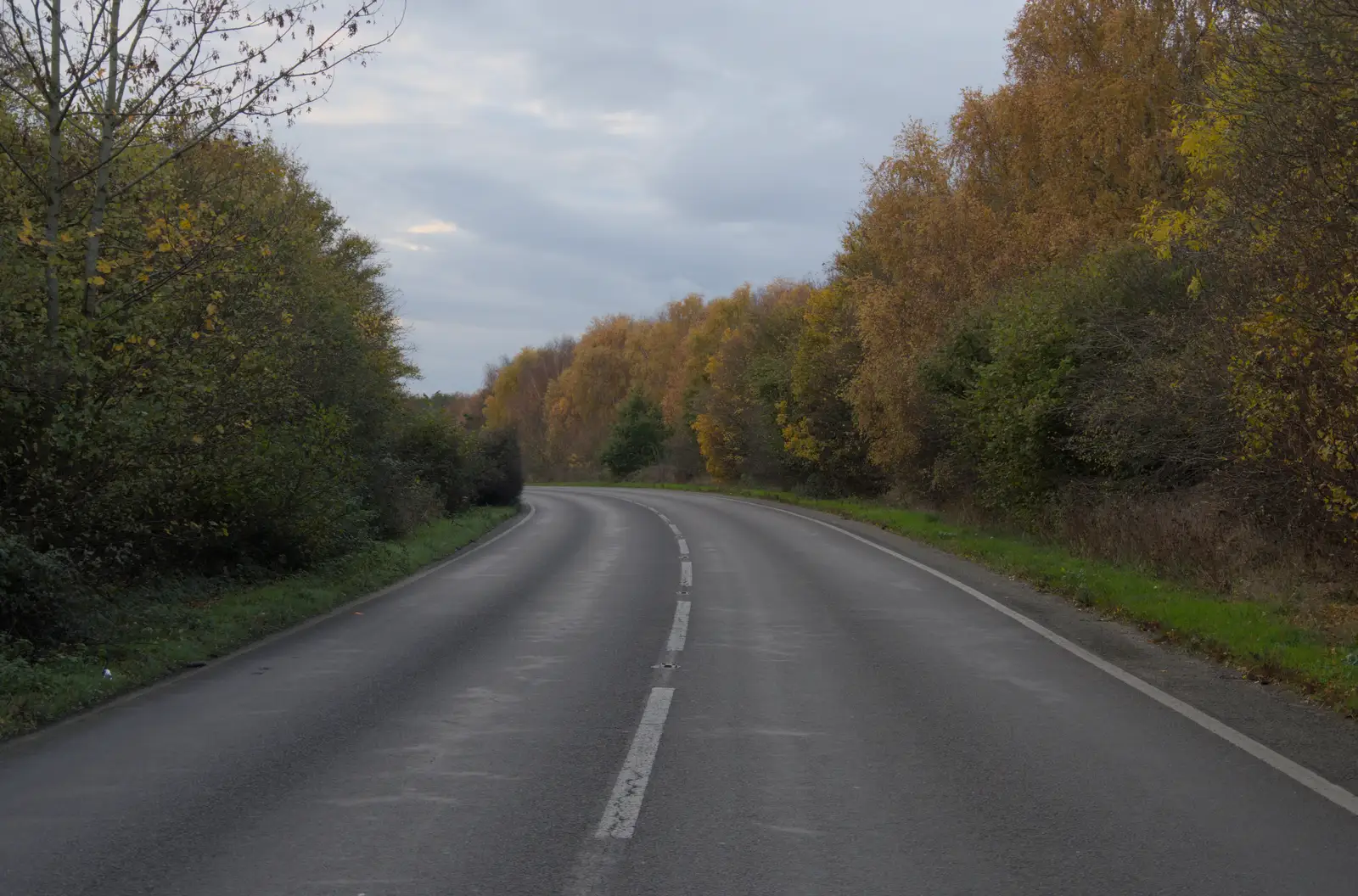 The Stuston bypass, from A Pub Walk to Ampersand, Diss, Norfolk - 17th November 2024