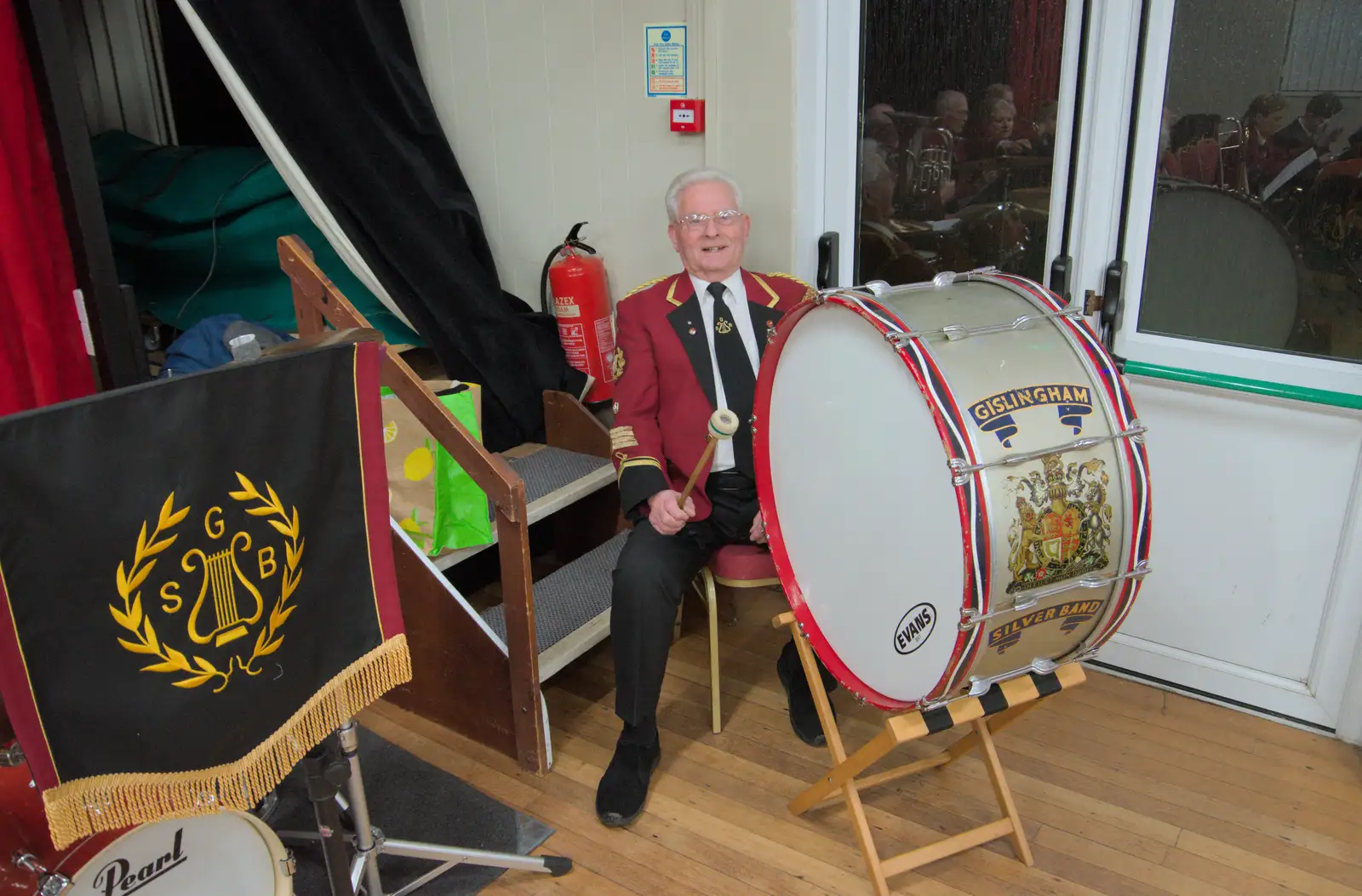 Terry's ready with his bass drum, from A Weekend of Music with the GSB, Gislingham and Thornham - 15th December 2024