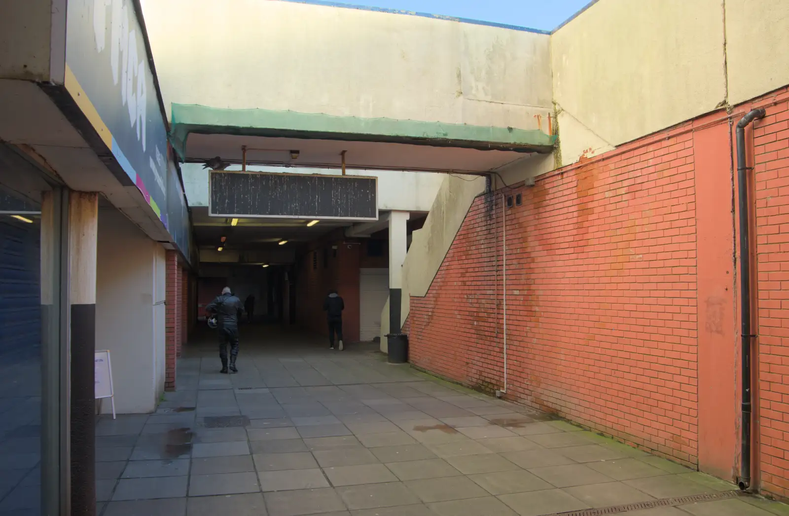 A grim passage in Anglia Square, from The Dereliction of Anglia Square, Norwich - 7th January