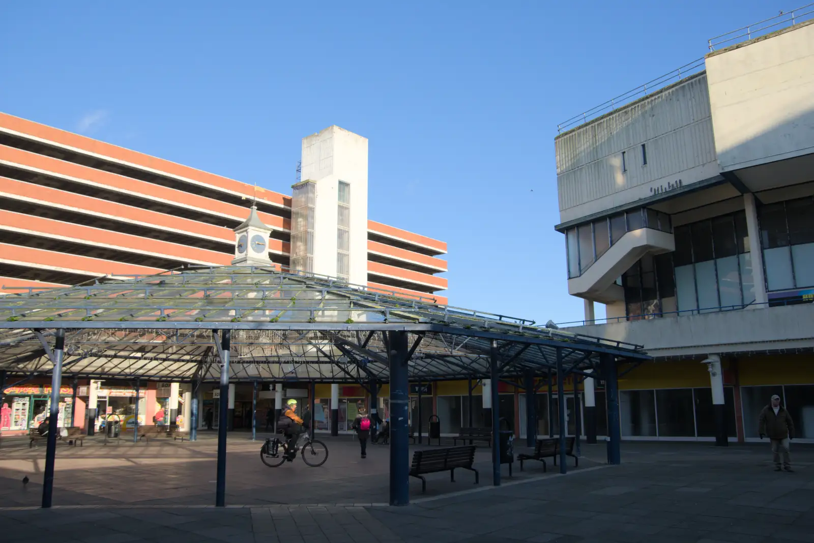 Anglia Square and the back of the car park, from The Dereliction of Anglia Square, Norwich - 7th January