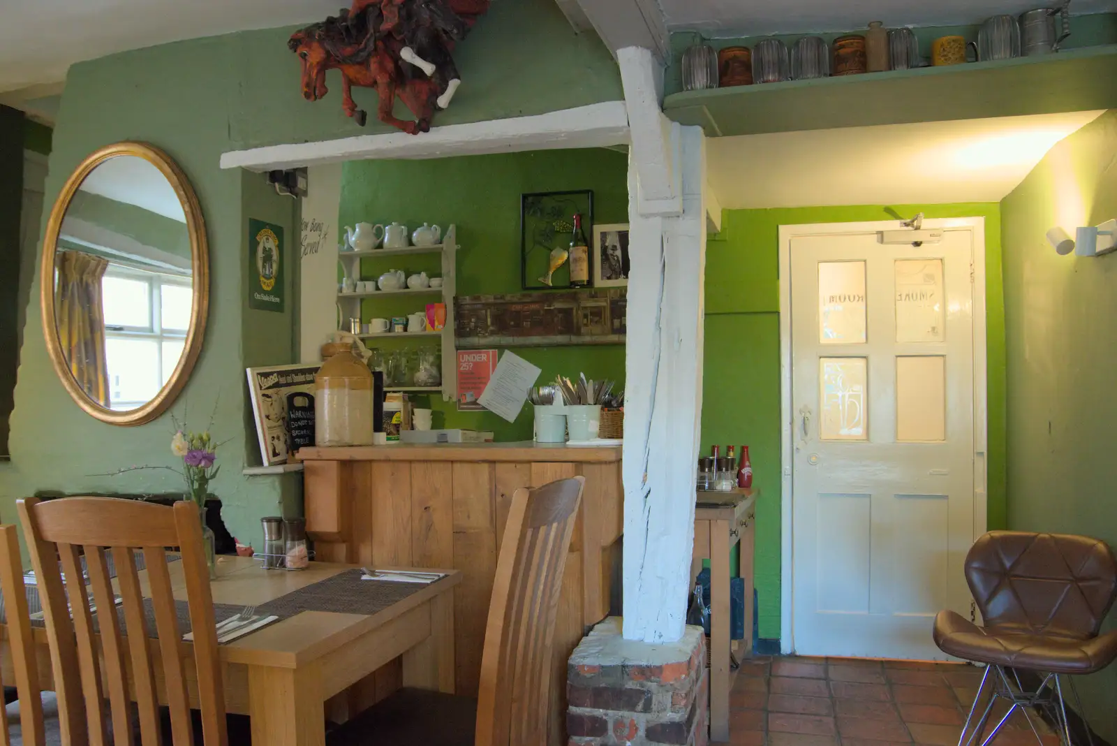 The Cross Street bar in the Queen's Head, Eye, from The Demolition of Park Road, Diss, Norfolk - 1st February 2025