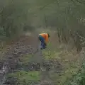 Isobel adjusts her rucksack on Judas Lane, A Pub Walk to the Railway Tavern, Mellis, Suffolk - 9th February 2025