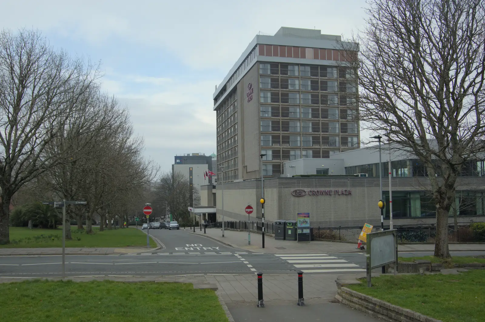 The Crowne Plaza hotel, from Uni: A Return to Plymouth Polytechnic, Devon - 17th Februry 2025