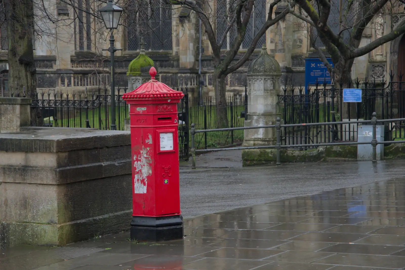 An unusual Queen Victoria post box near the market, from A Rainy Couple of Hours in Norwich, Norfolk - 24th February 2025