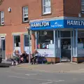 Seagulls wait for left-over fish and chips, A Day in Felixstowe, Suffolk - 11th April 2025