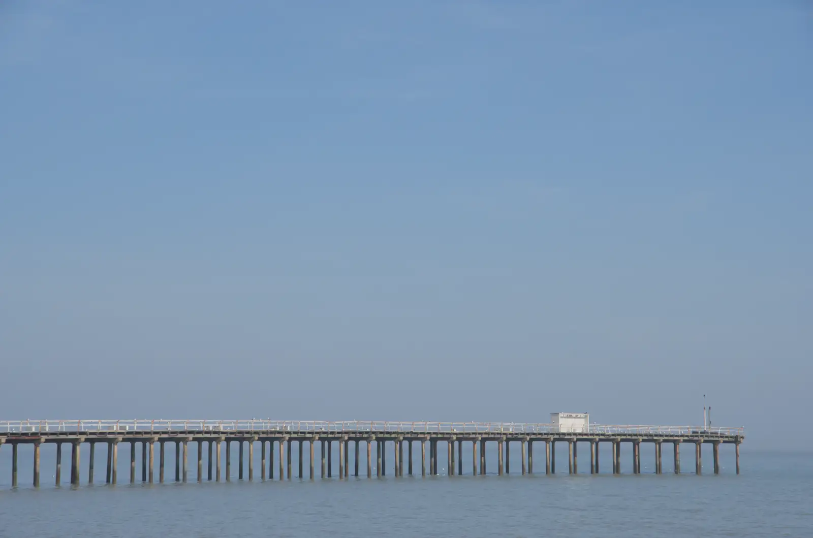 Felixstowe's unused pier, from A Day in Felixstowe, Suffolk - 11th April 2025