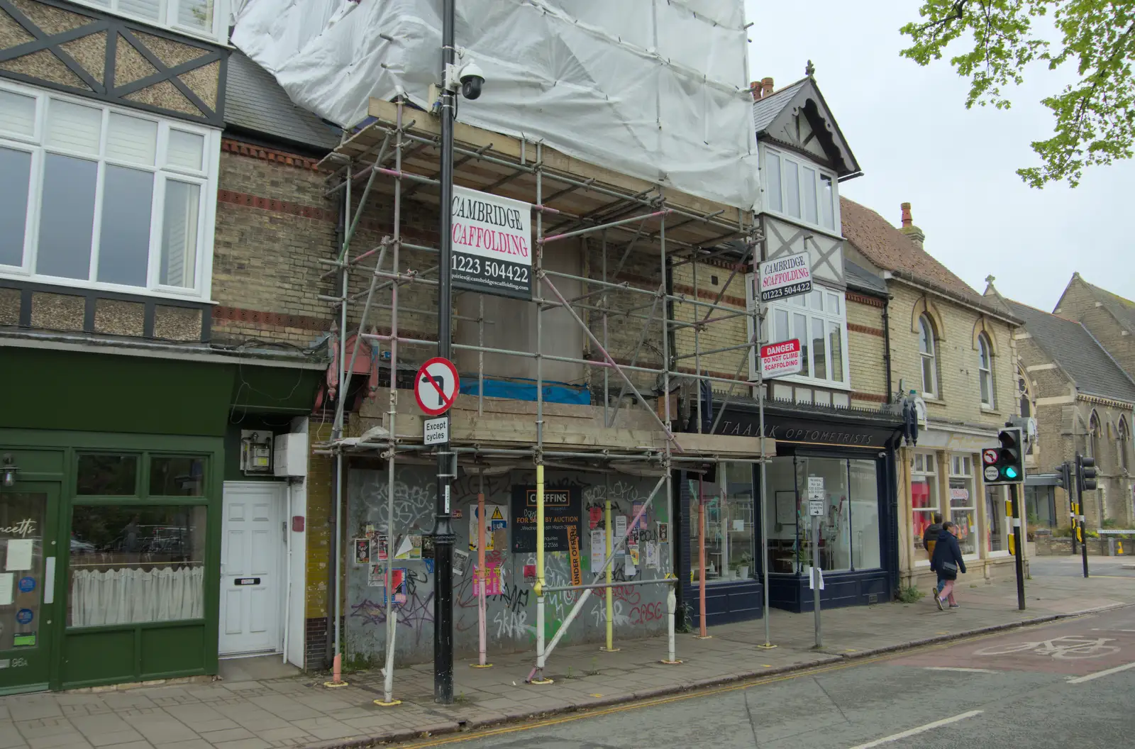 The burned-down H. Gee is still in scaffolding, from Back in the Bridge: A Short Trip to Cambridge - 21st April 2025