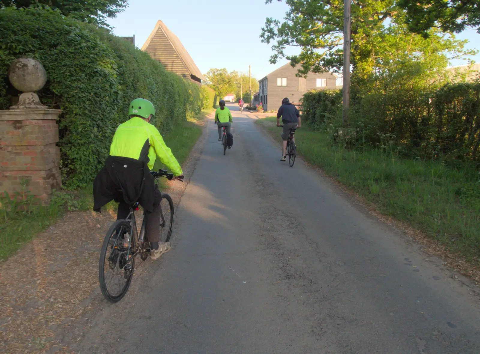 We continue on to Debenham, from Hoxne, Bedfield, and the BSCC does the Lion, Debenham - 8th May 2025