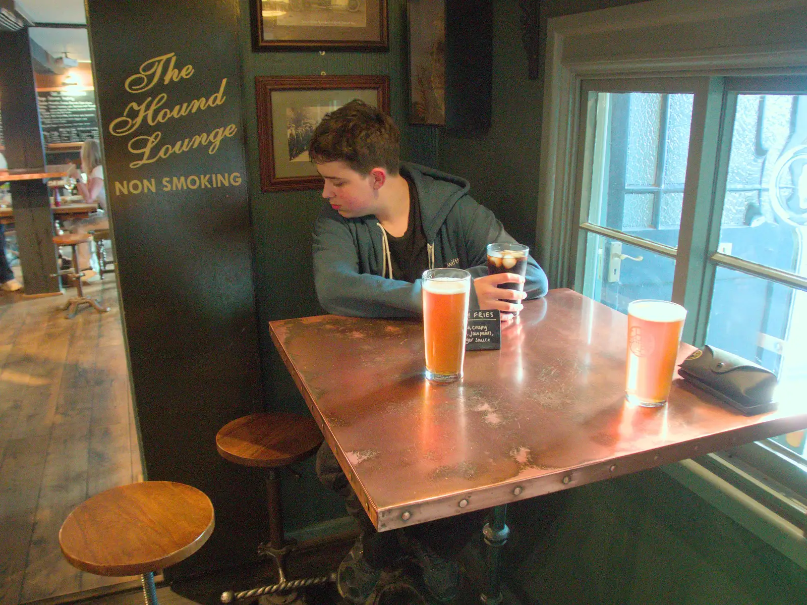 Fred looks around in the Greyhound, from The BSCC at the Greyhound, Botesdale, Norfolk - 15th May 2025