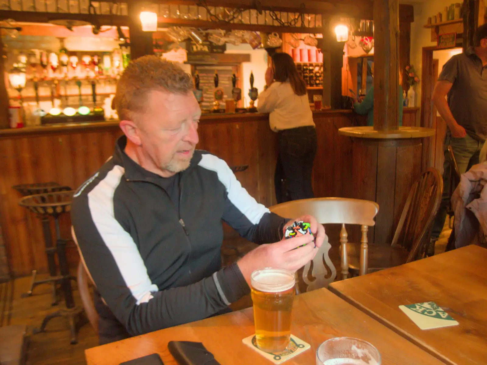 Gaz tries out 'cube of the week', from The BSCC at Kenninghall, and a Walk to Ampersand, Diss - 26th May 2025