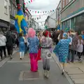 Palgrave Players on Mere Street, Palgrave Players do the Carnival, Diss, Norfolk - 8th June 2025