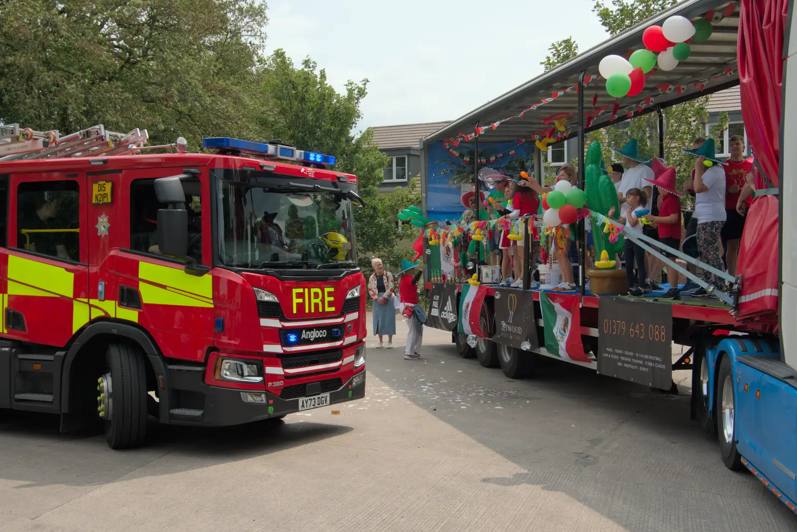 The Mexico trailer is still in party mode, from Palgrave Players do the Carnival, Diss, Norfolk - 8th June 2025