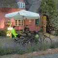 We stop off at the Four Horseshoes for more beer, A Late June Miscellany, Suffolk - 28th June 2025
