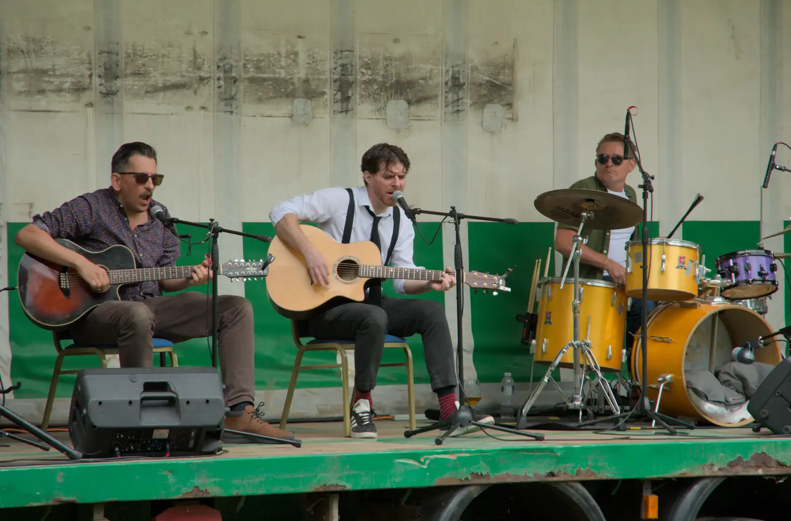 More musical action, from The SYWO in Normandy, and a Mini Music Festival, Mellis - 27th July 2025