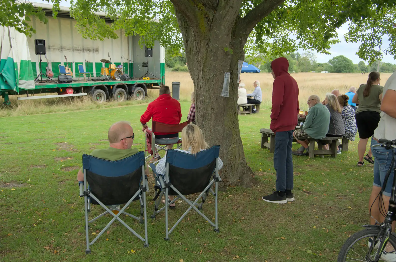 Harry lurks under a tree, from The SYWO in Normandy, and a Mini Music Festival, Mellis - 27th July 2025