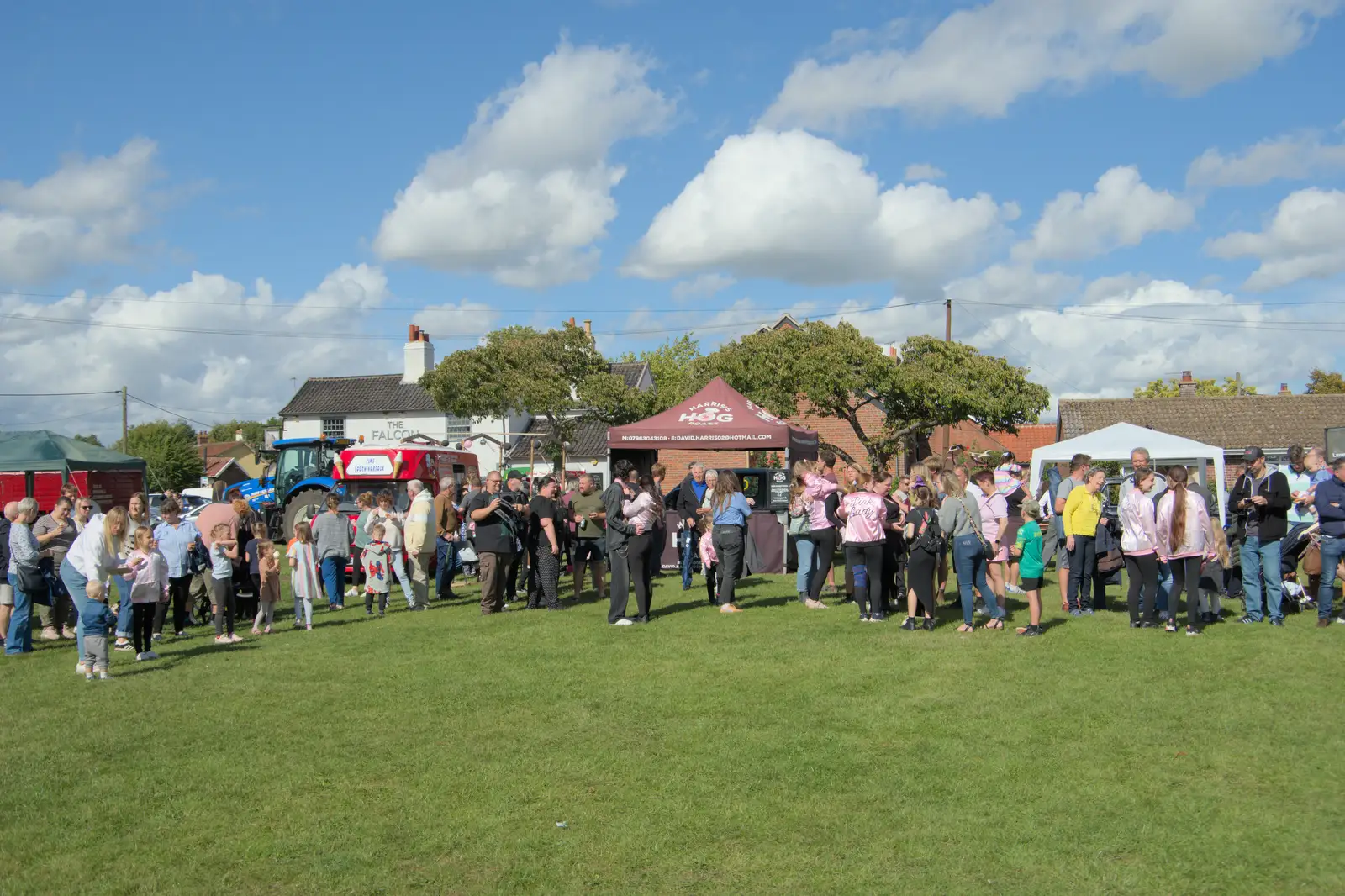 The scene on Pulham Market Green, from Thorpe Abbots with Mick the Brick, and the GSB at Pulham - 13th September 2025