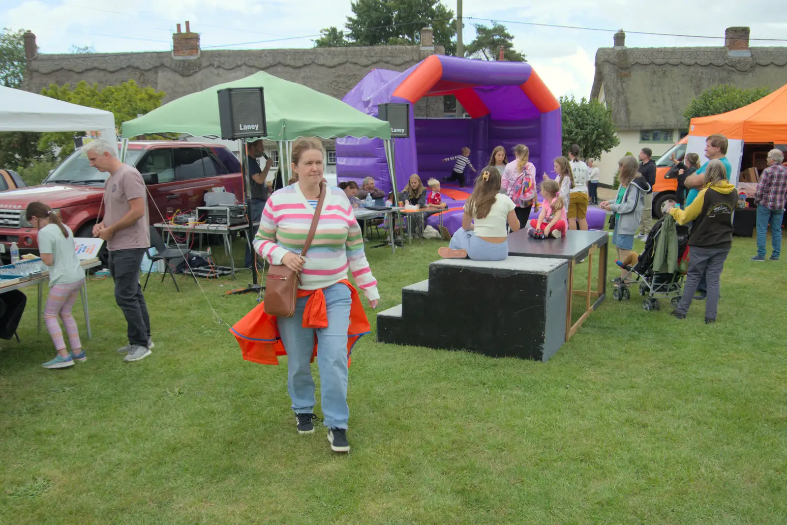 Isobel roams around, from Thorpe Abbots with Mick the Brick, and the GSB at Pulham - 13th September 2025