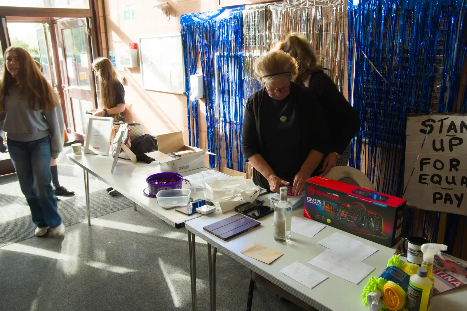Pauline sets out the raffle, from Palgrave Players do Made in Dagenham, Garboldisham, Norfolk - 25th October 2025
