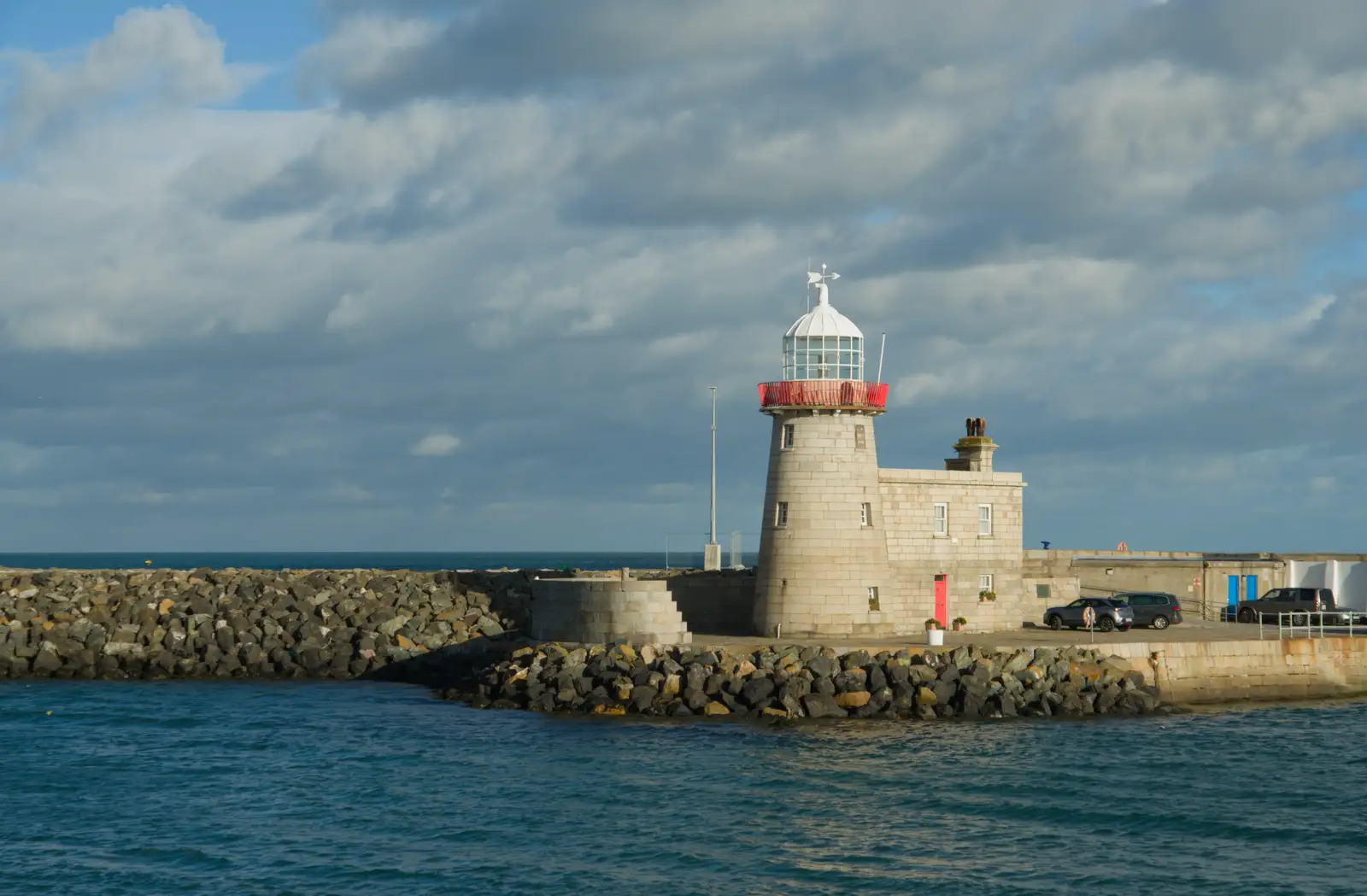 The East Pier lighthouse, from End of the Line 1: Dún Laoghaire to Howth, Ireland - 29th October 2025