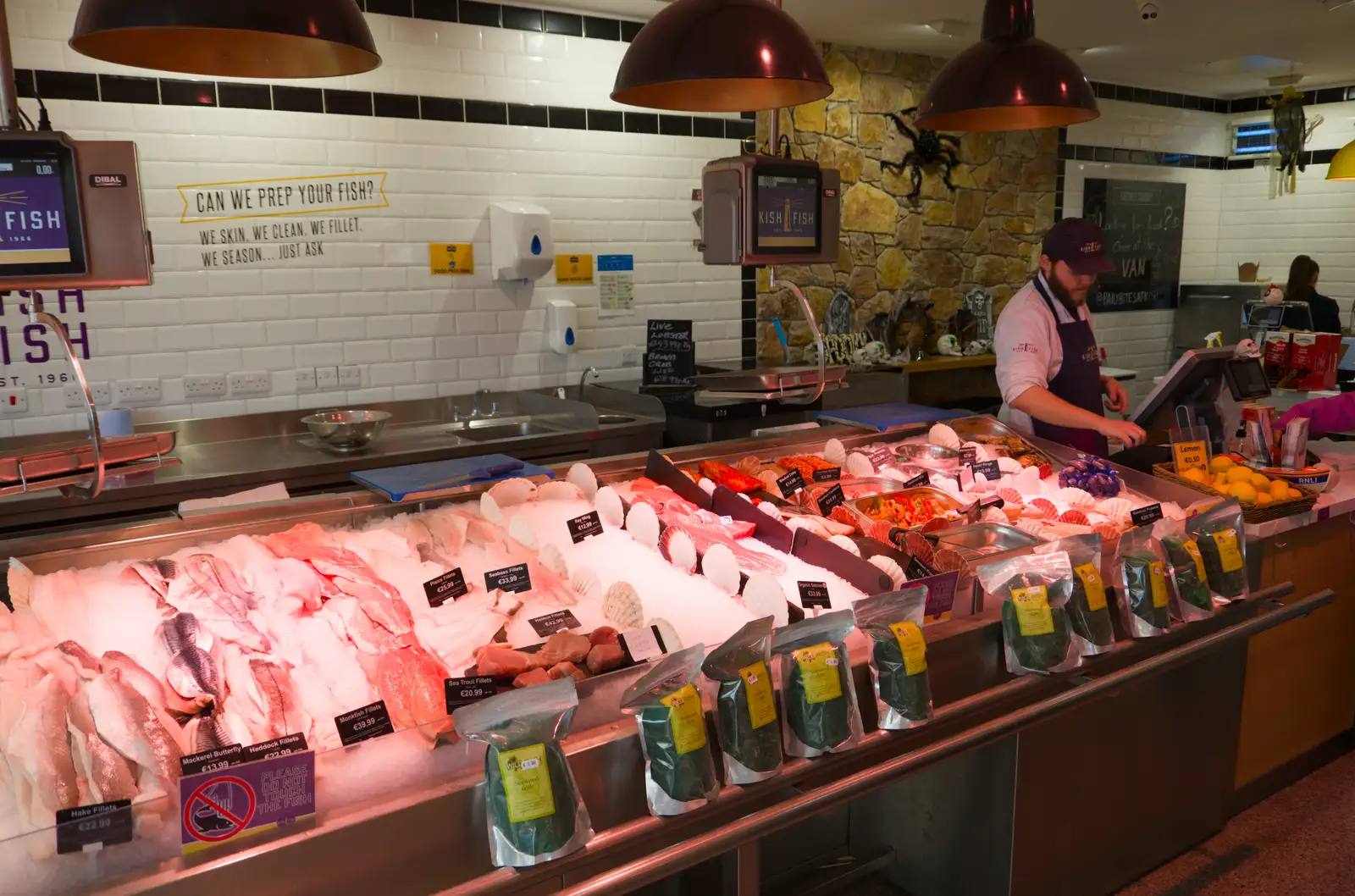 A fish shop on West Pier, from End of the Line 1: Dún Laoghaire to Howth, Ireland - 29th October 2025