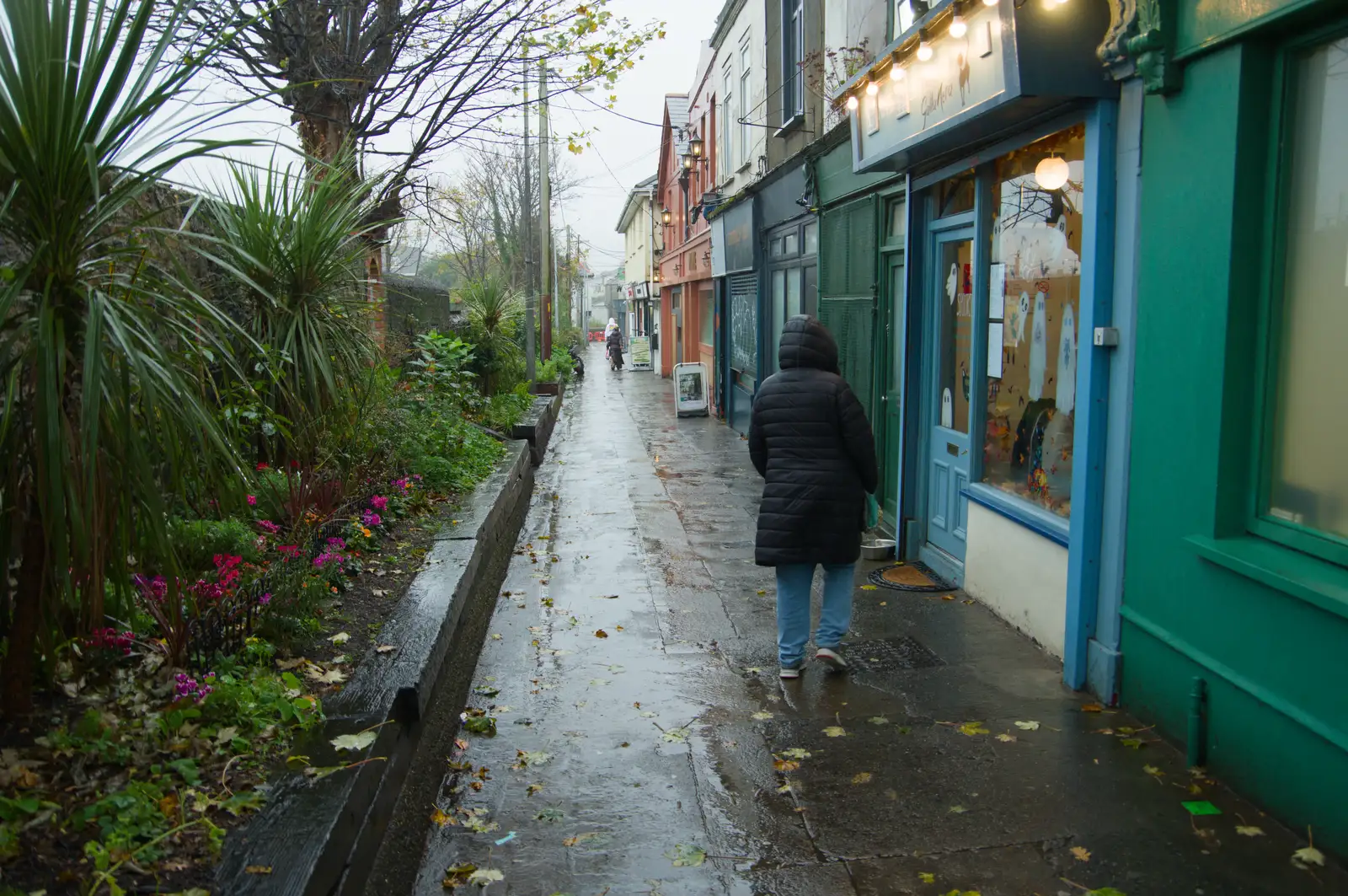 Isobel braves the weather on Albert Walk, from End of the Line 2: Bré to Blackrock, County Dublin, Ireland - 1st November 2025
