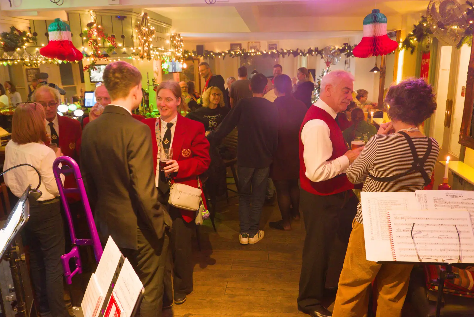 It's busy enough in the Railway Tavern, from Pub Nights with the GSB, Mellis and Cotton, Suffolk - 17th December 2025