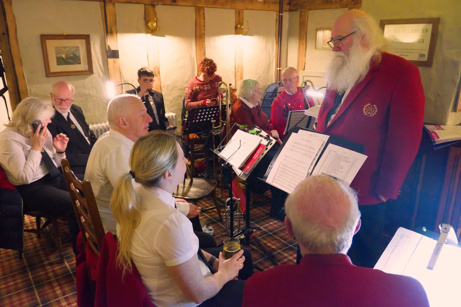 Adrian chats to David, from Pub Nights with the GSB, Mellis and Cotton, Suffolk - 17th December 2025