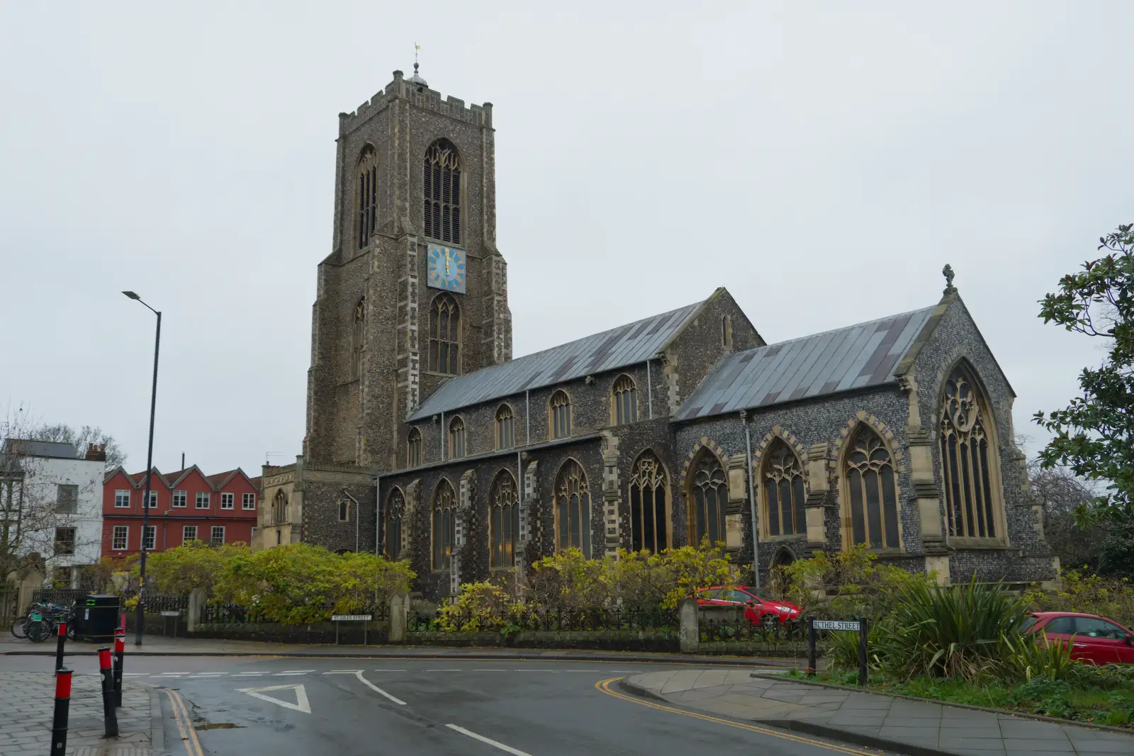 The church of St. Giles on the Hill, from A Visit to St. John the Baptist Cathedral, Unthank Road, Norwich - 18th December 2025