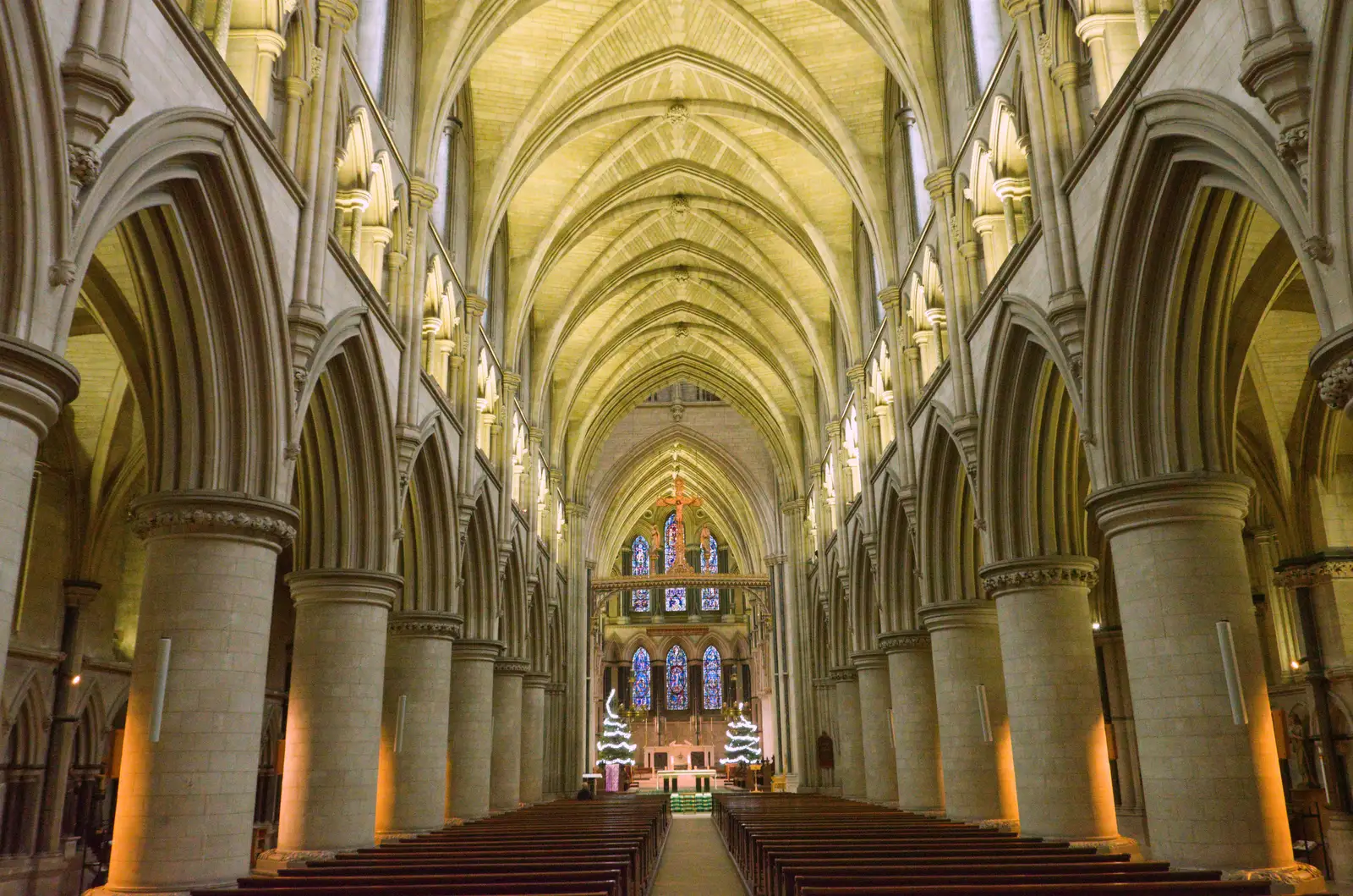 The nave of St. John the Baptist in Norwich, from A Visit to St. John the Baptist Cathedral, Unthank Road, Norwich - 18th December 2025