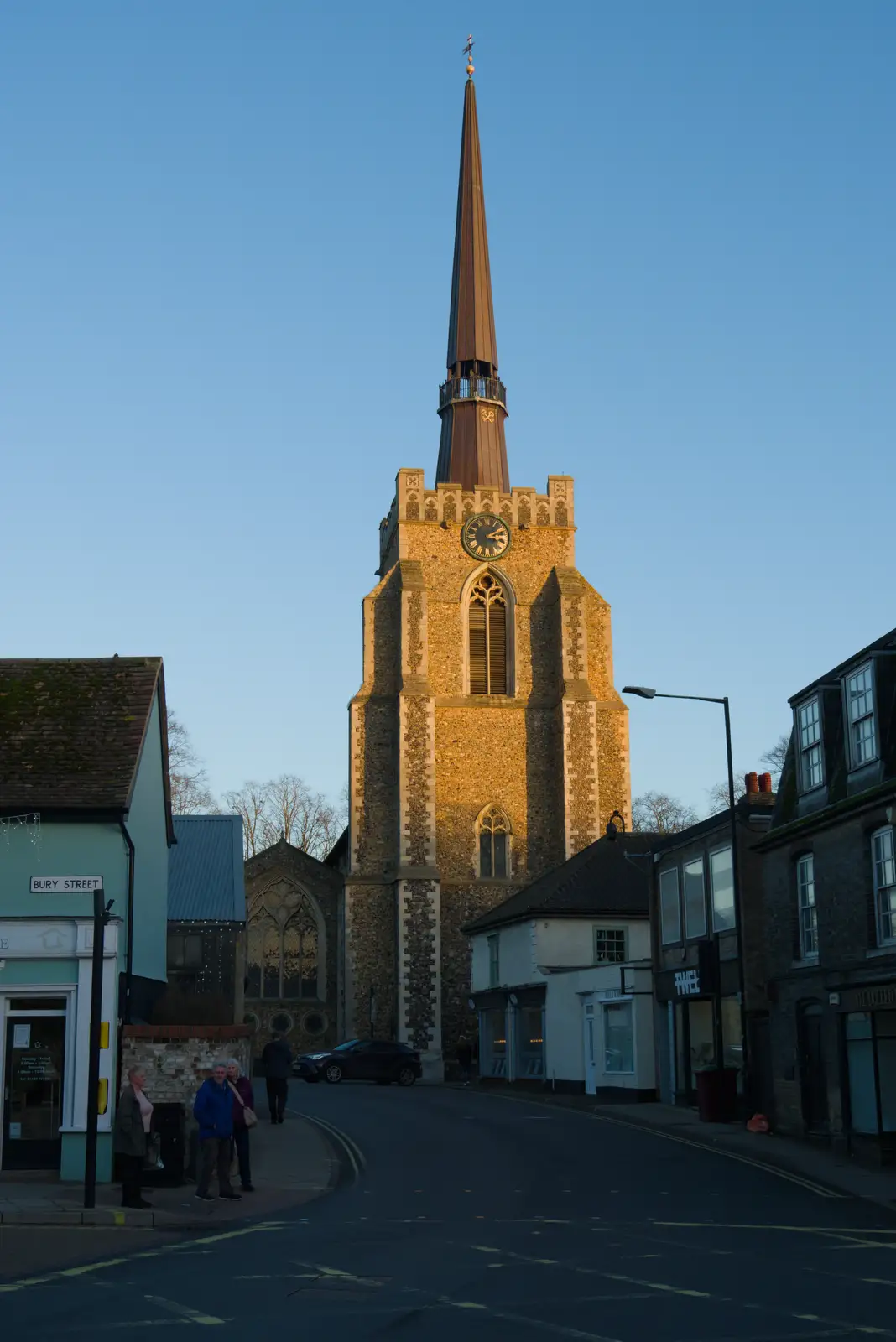 St. Peter and St. Mary is lit up by the low sun, from A Christmas Quiz and a Tractor Run, Brome, Suffolk - 20th December 2025