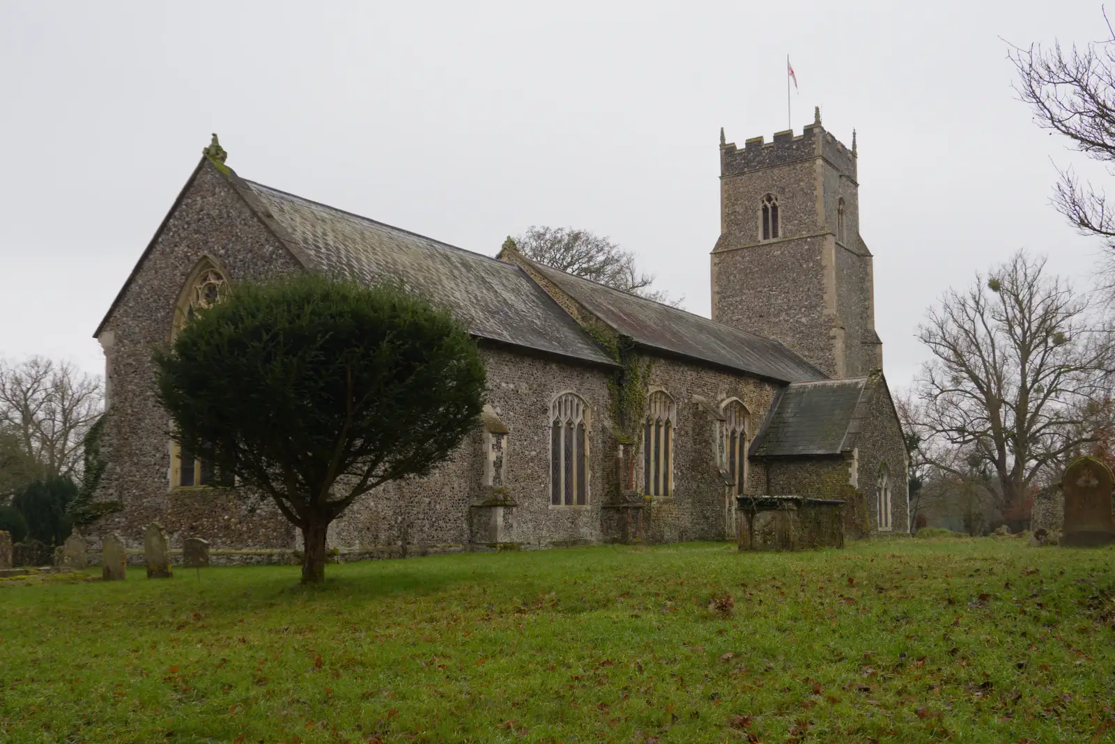 St. Mary Magdalene in Thornham Magna, from Norwich Shopping and the GSB at Thornham Magna, Suffolk - 23rd December 2025