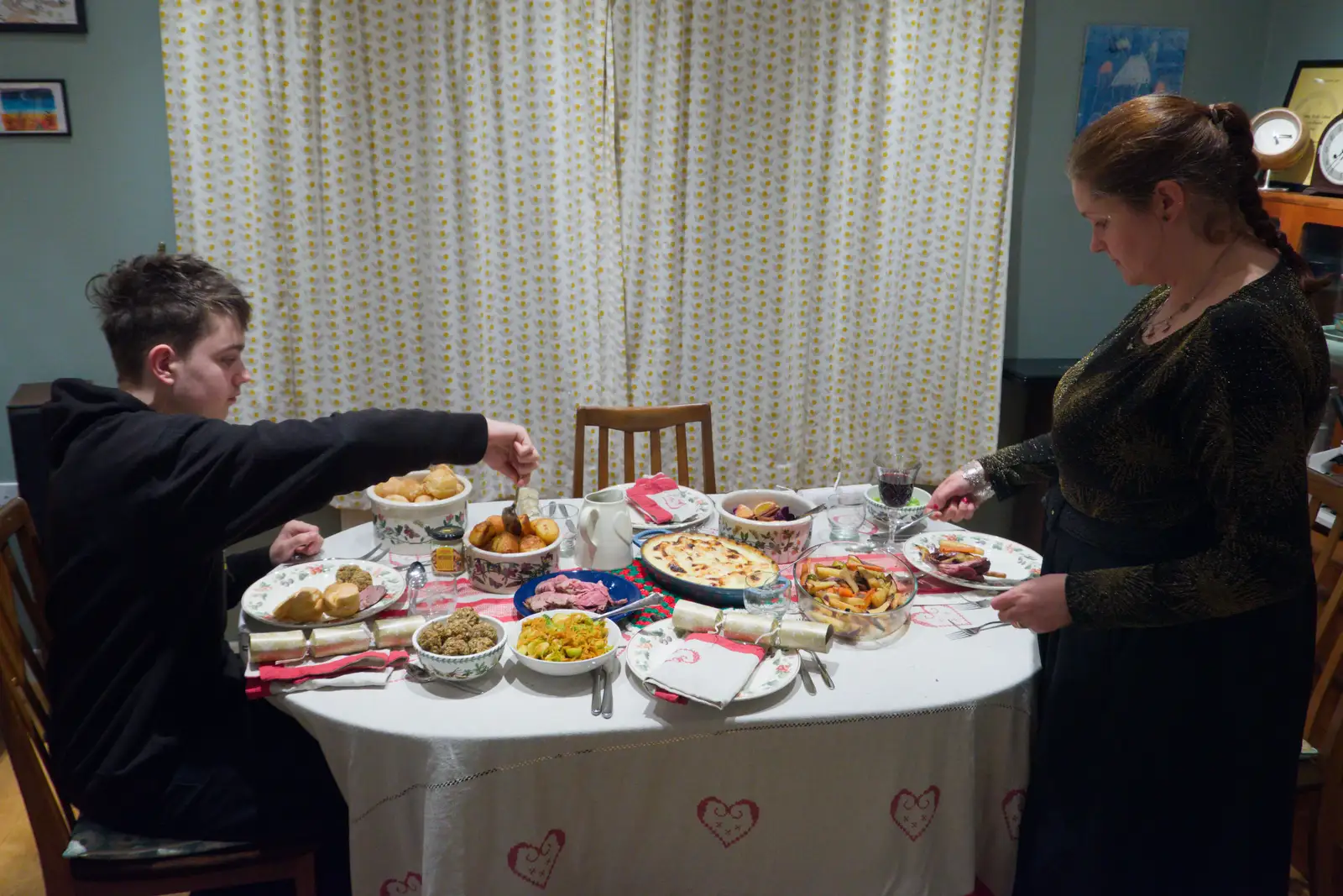 Fred and Isobel start on Christmas dinner, from A Christmas Day Miscellany, Brome, Suffolk - 25th December 2025