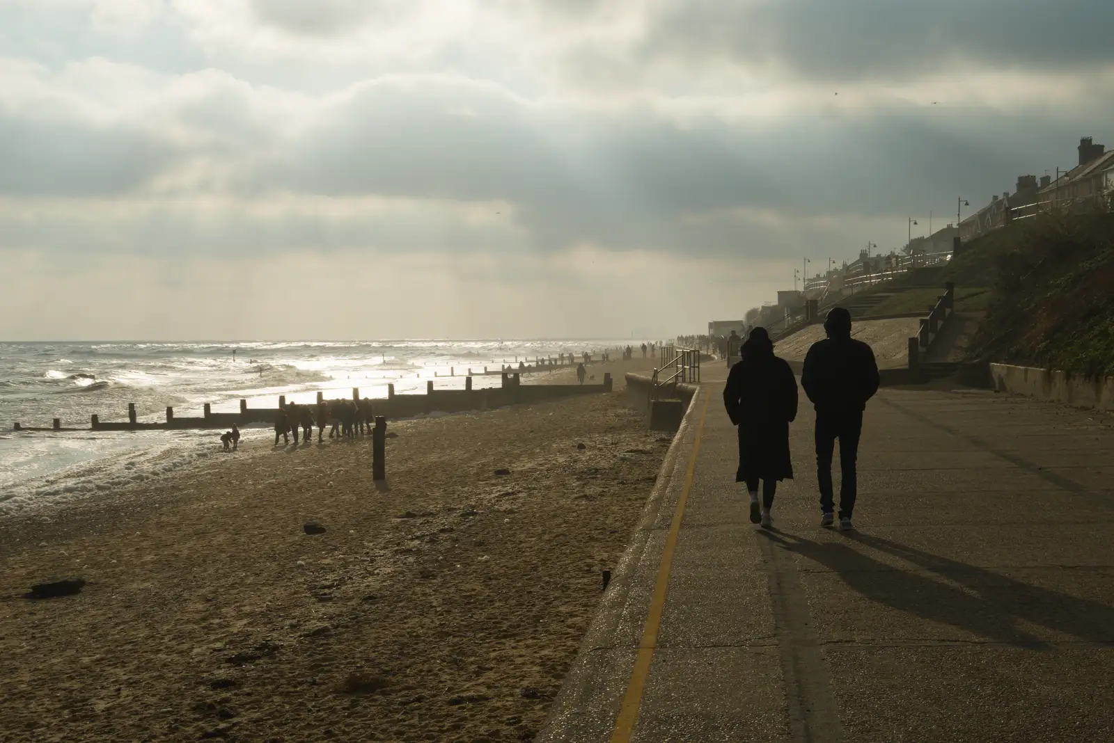 Walkers on the promenade at Southwold, from Boxing Day in Southwold, Suffolk - 26th December 2025