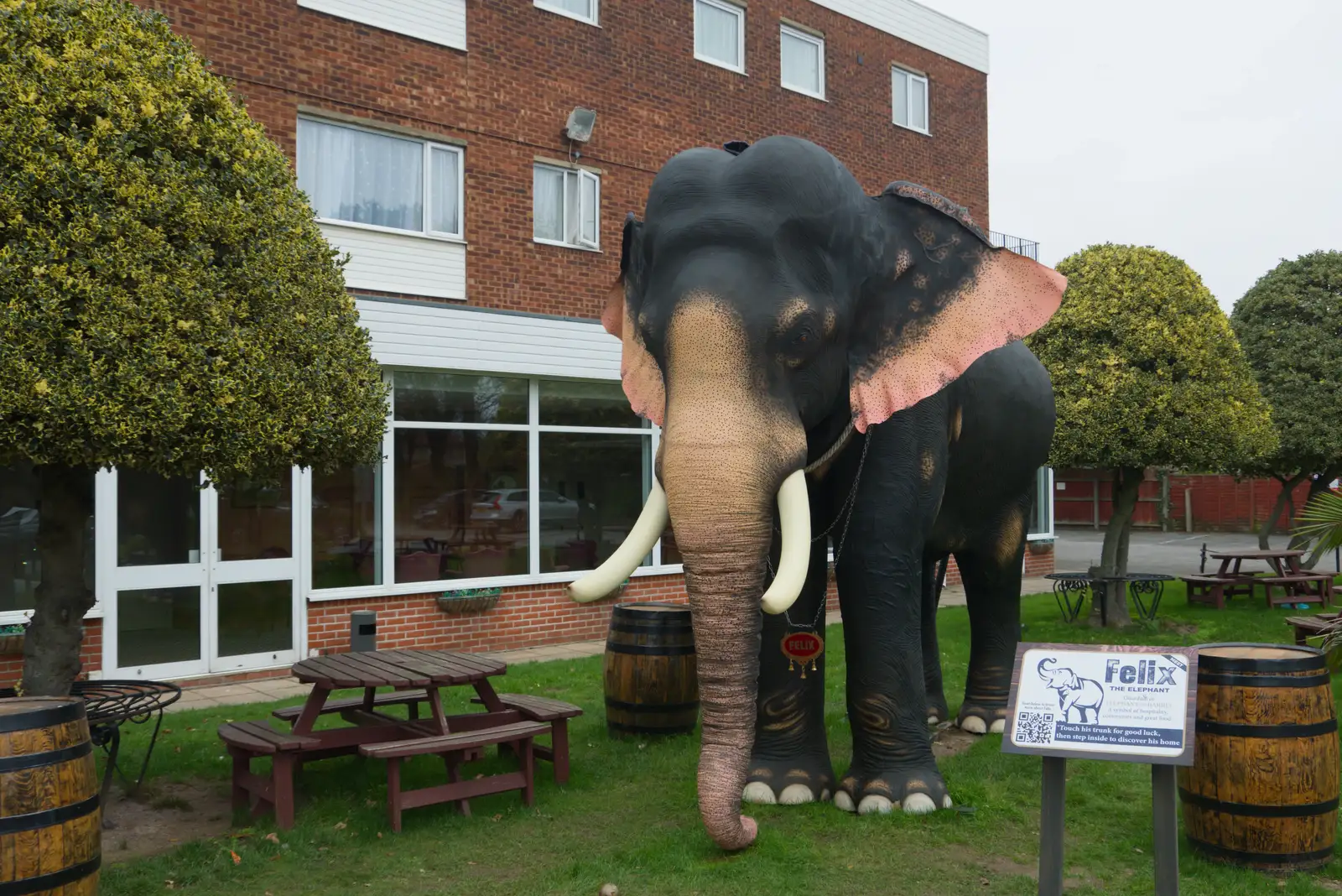 Felix the animatronic elephant outside the hotel, from A Night at the Orwell Hotel, Felixstowe, Suffolk - 28th December 2025