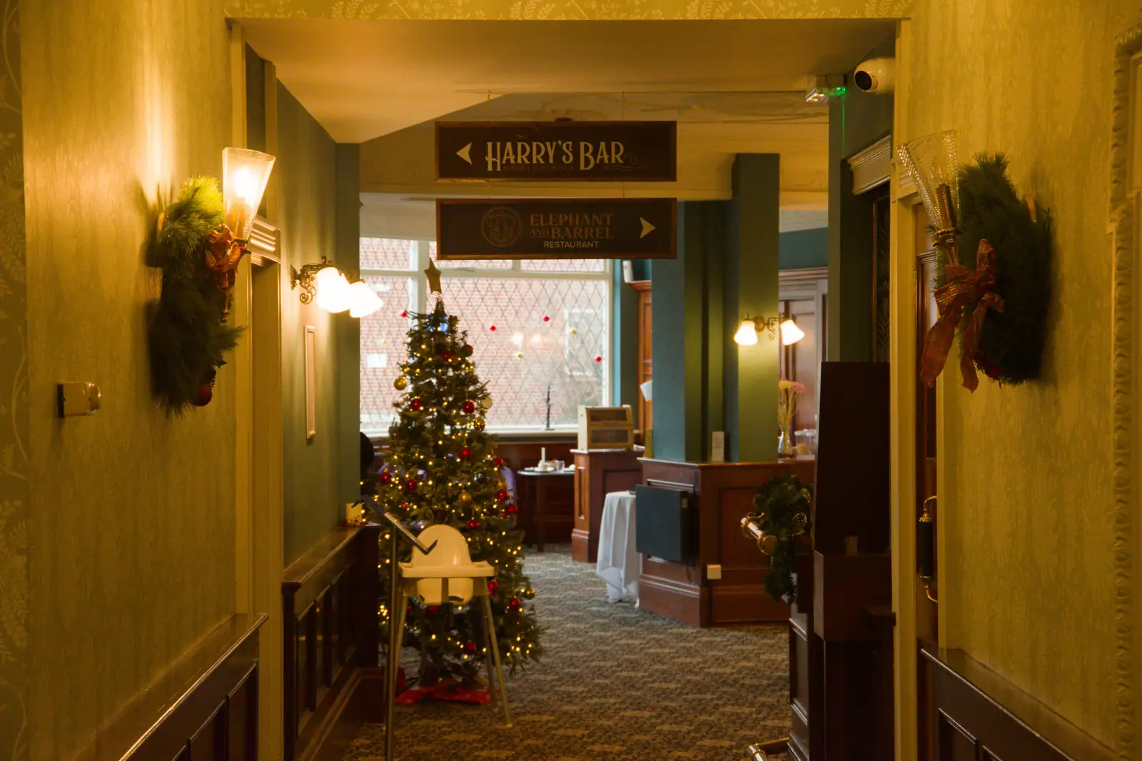 Every hotel now has a Harry's Bar, from A Night at the Orwell Hotel, Felixstowe, Suffolk - 28th December 2025